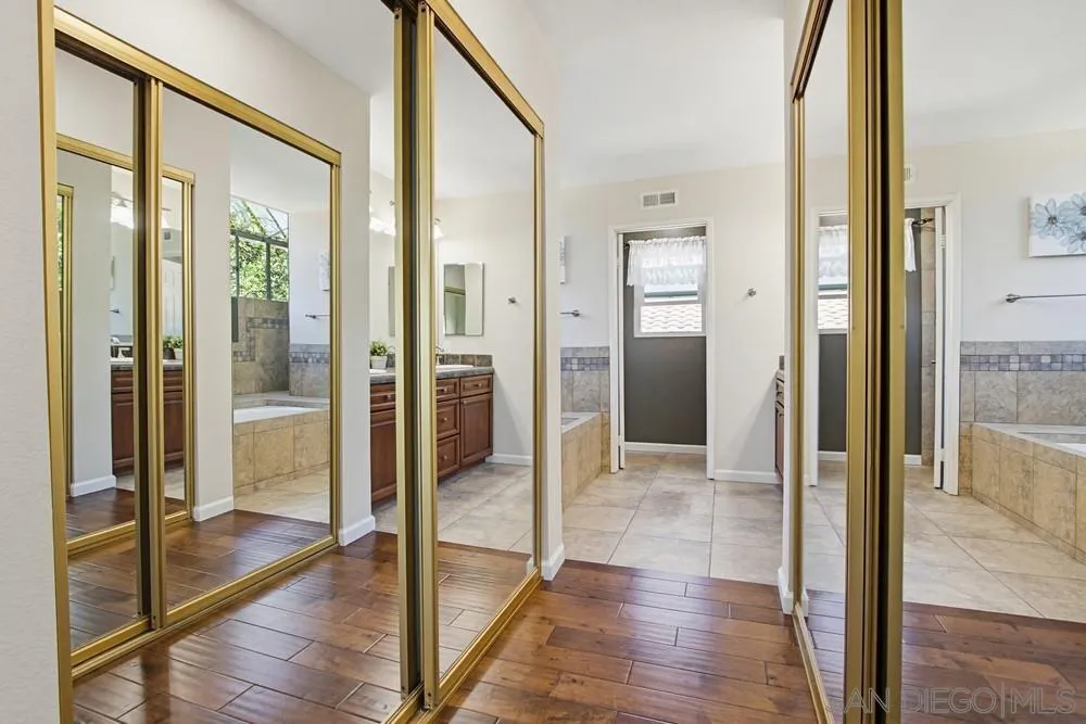https://cdn.realtyfeed.com/cdn/127/260007118/366791f73837a428644590090a4d2b2b.webp
