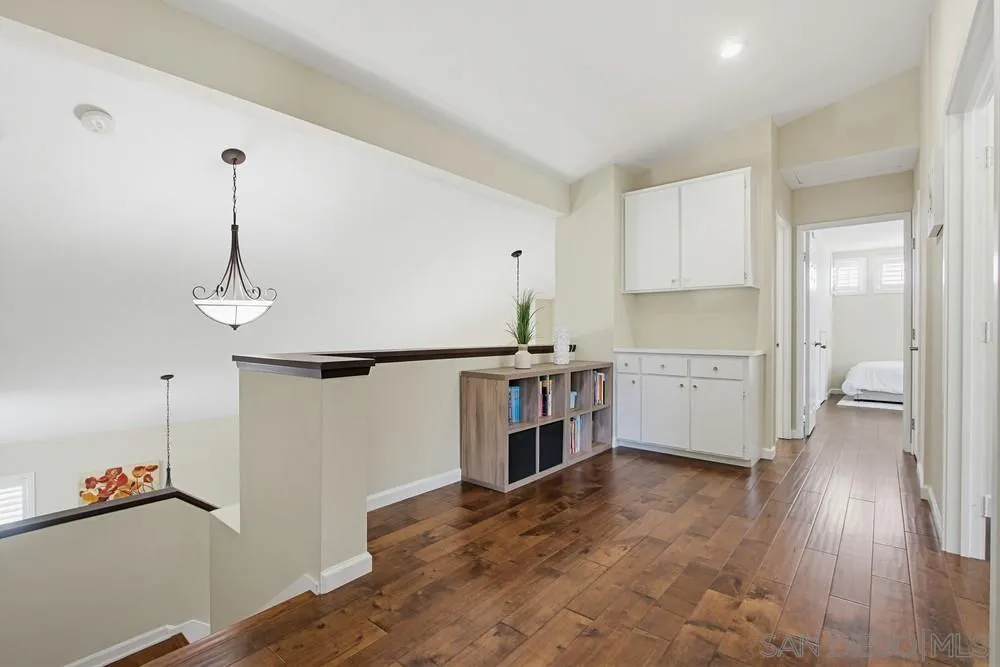 https://cdn.realtyfeed.com/cdn/127/260007118/a55e1cb1920b05026874926bd9478941.webp