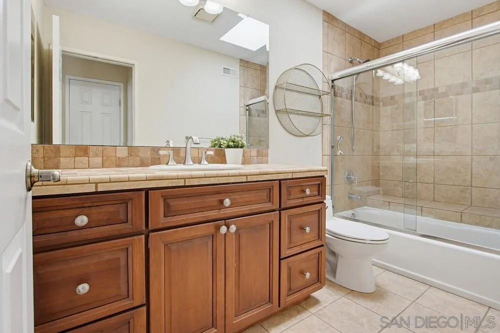 https://cdn.realtyfeed.com/cdn/127/260007118/a792cd31bd8d3692f015bdb9d61c1a25.webp