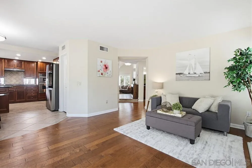 https://cdn.realtyfeed.com/cdn/127/260007118/dd02007161487220552b3c8a59042855.webp