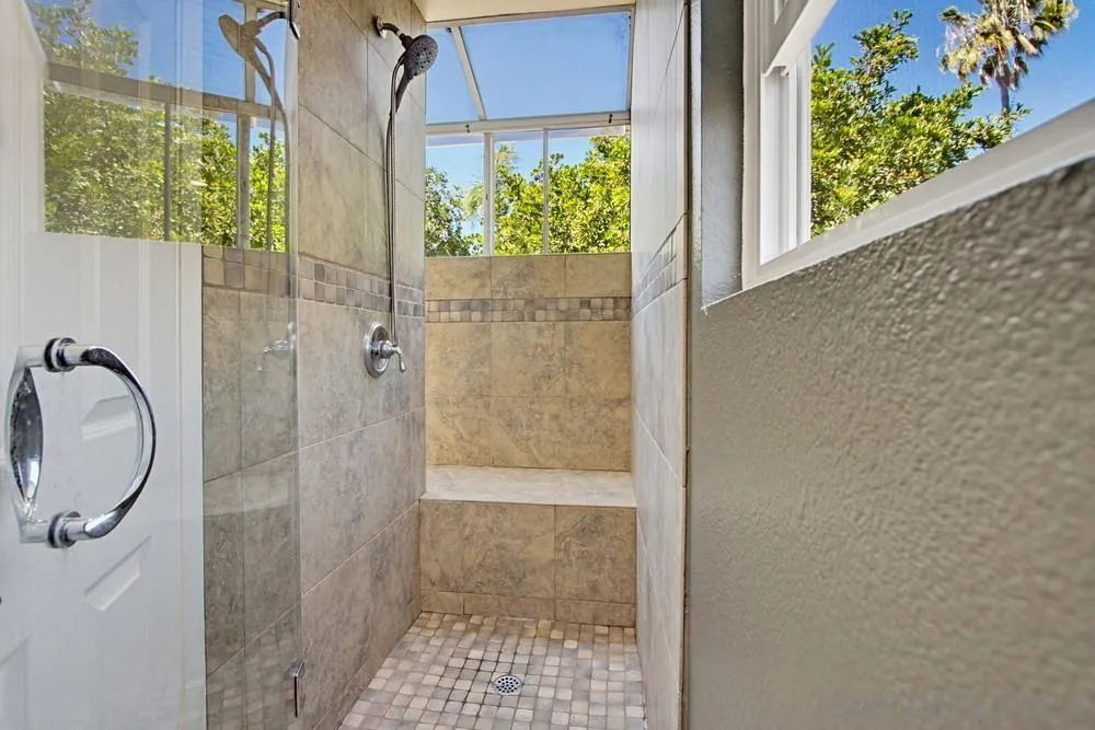 https://cdn.realtyfeed.com/cdn/127/260007118/ef0303086d172f3f24b87a27d813cf97.webp