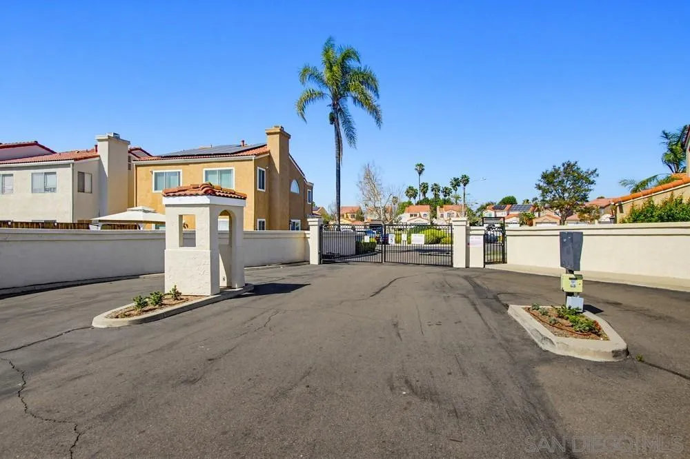 https://cdn.realtyfeed.com/cdn/127/260007120/06a411c5a7c95be627a54278af87b8b2.webp