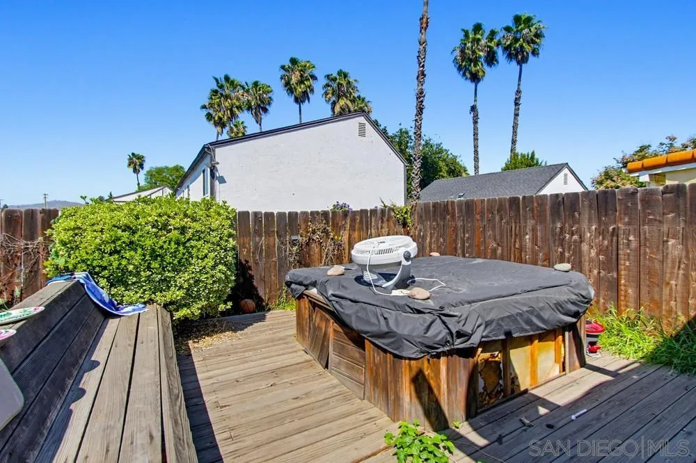 https://cdn.realtyfeed.com/cdn/127/260007120/484419f91edb53c08d3e7650f9103642.webp