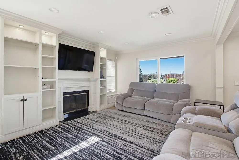 https://cdn.realtyfeed.com/cdn/127/260007120/bdcc4dc296553577d39a81b64800f8ba.webp