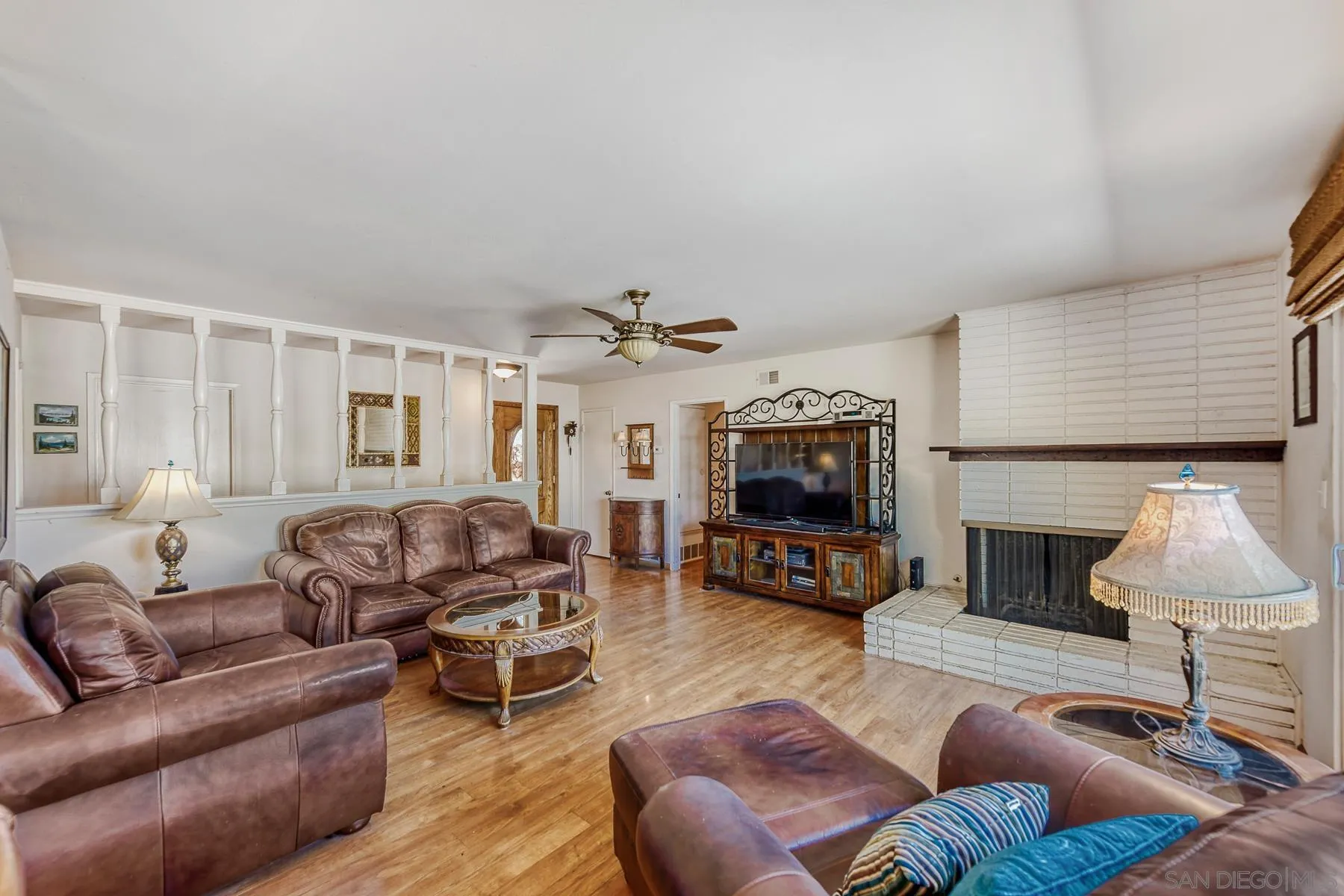 https://cdn.realtyfeed.com/cdn/127/260007124/12406ac5b863fa5f209a9853ca8c2292.webp