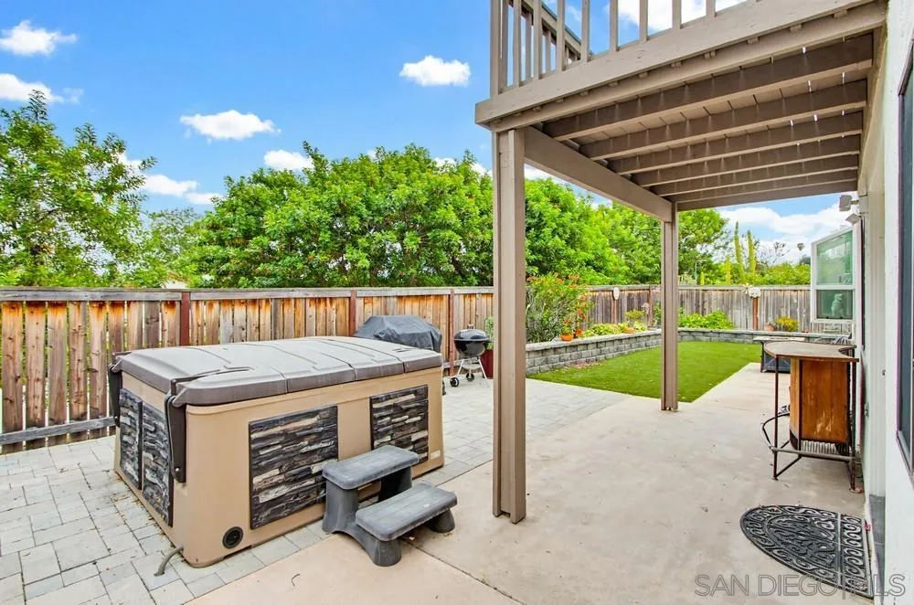 https://cdn.realtyfeed.com/cdn/127/260007125/123ef8e615bc1dc2071032fc79b5510b.webp