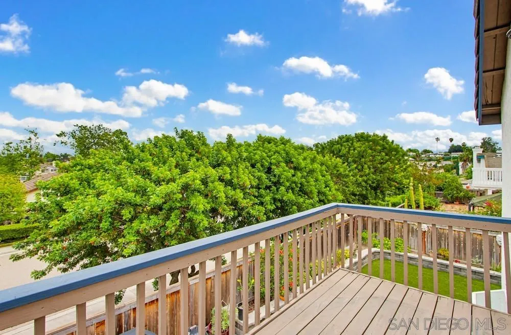 https://cdn.realtyfeed.com/cdn/127/260007125/83af0e97bf618f758df276154293357b.webp