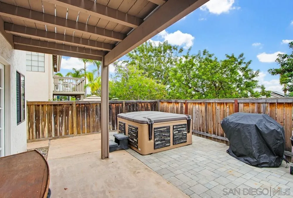 https://cdn.realtyfeed.com/cdn/127/260007125/98bc509b36c1236c1b0e8b774c39b3f3.webp