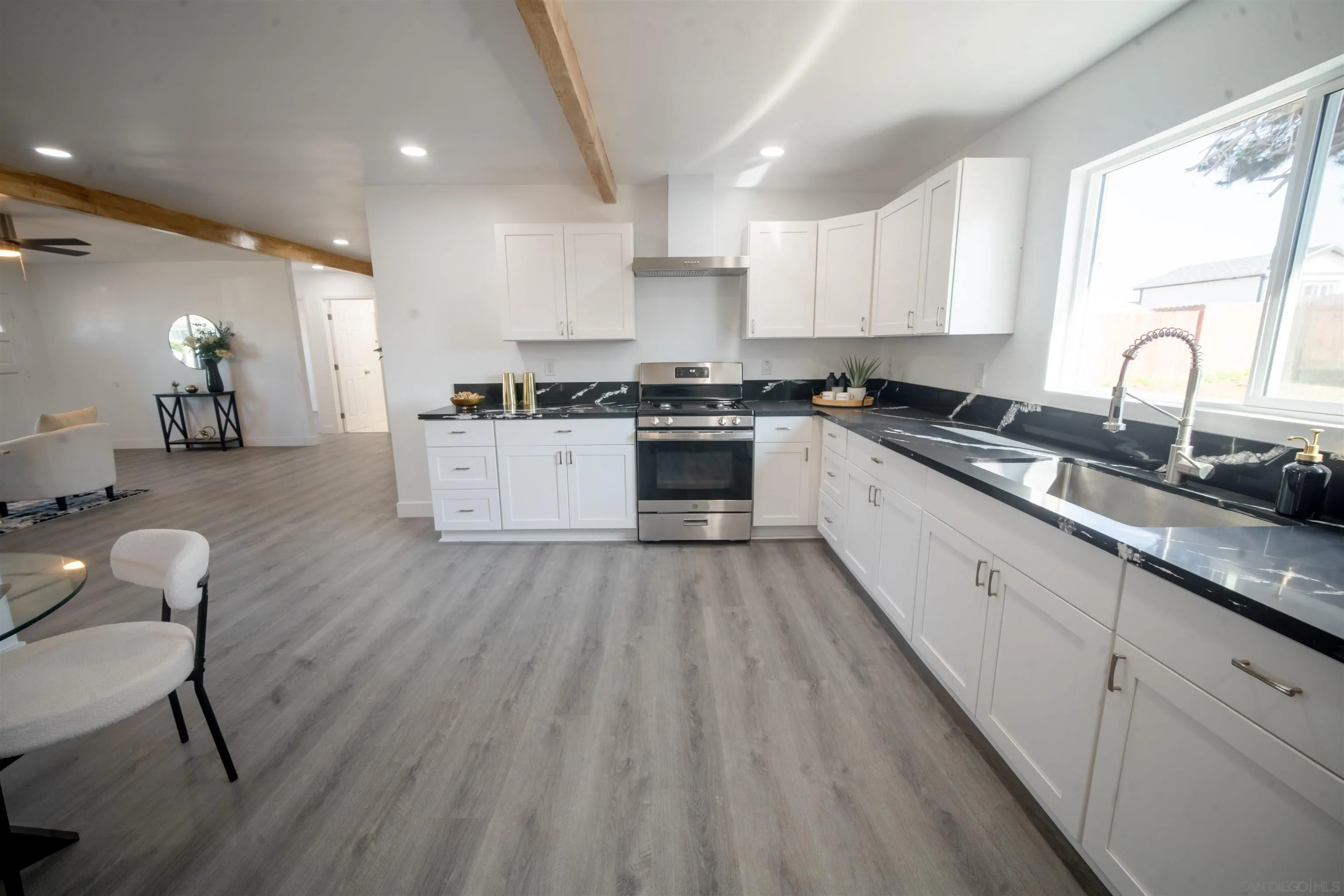 https://cdn.realtyfeed.com/cdn/127/260007127/6fb4bdb4a66bef0ee0e1a155bc81e95f.webp