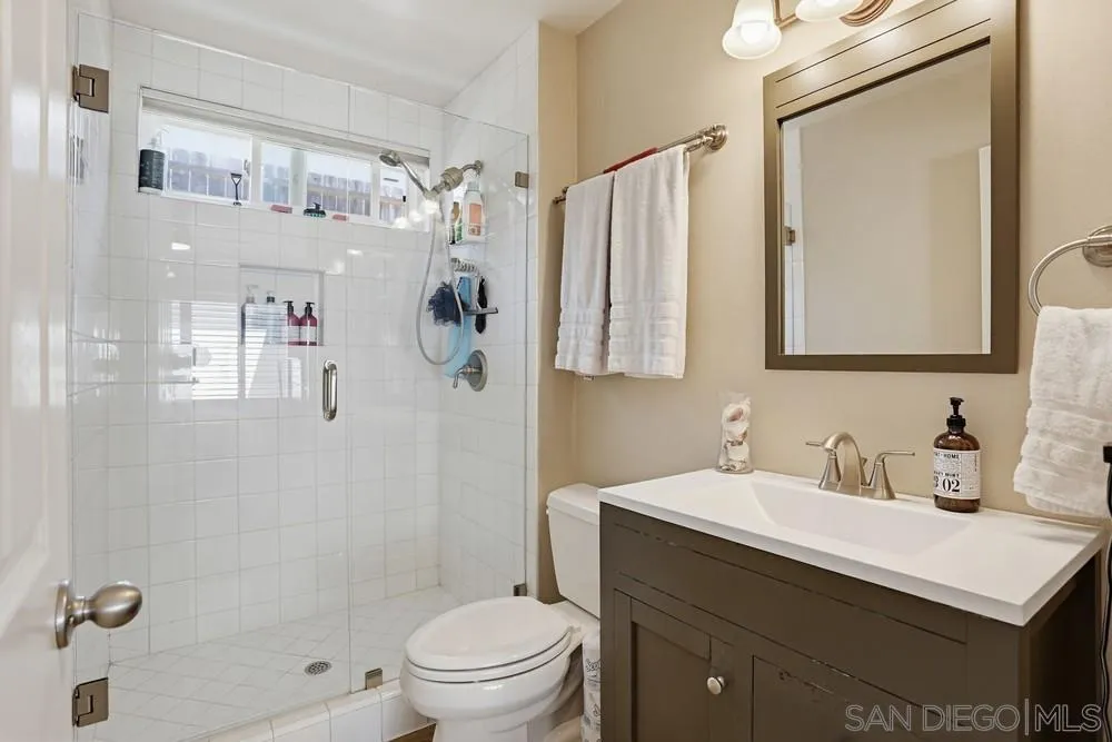 https://cdn.realtyfeed.com/cdn/127/260007129/4bd6cb08809c04b9b9f1bff31ba8aa5b.webp