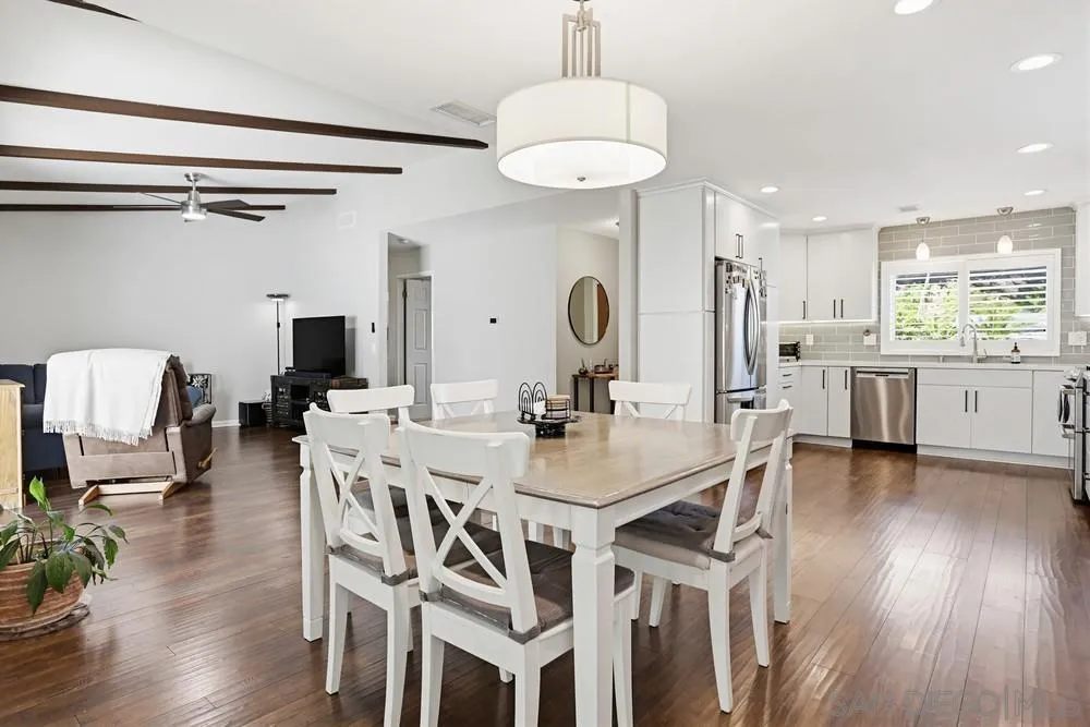 https://cdn.realtyfeed.com/cdn/127/260007129/b059f924bc9c0127a61898dd6b4ac03d.webp