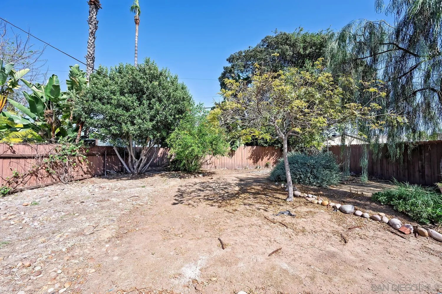 https://cdn.realtyfeed.com/cdn/127/260007131/046ac4e209eb13b75be6b072e9ebfff8.webp