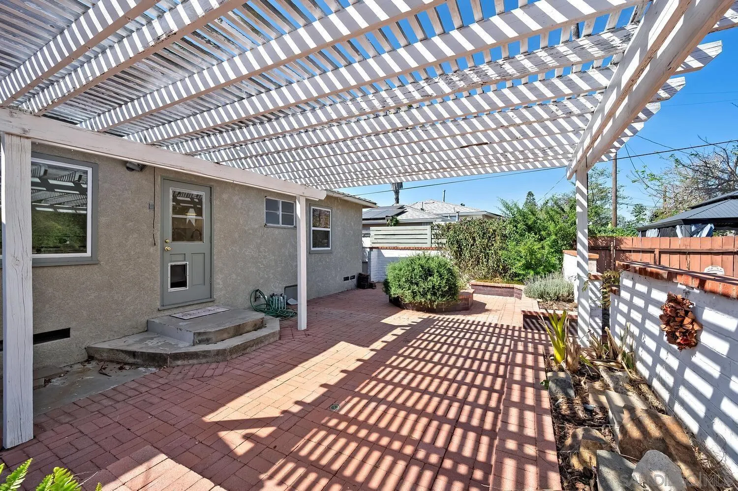 https://cdn.realtyfeed.com/cdn/127/260007131/24bebe671b8f1814b857c0c3e5d516b5.webp