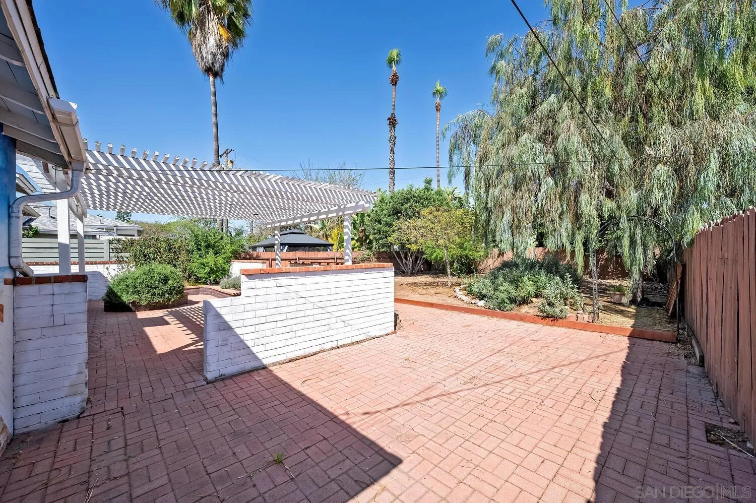 https://cdn.realtyfeed.com/cdn/127/260007131/60e879f153d36d1e3cdc23273caeab8b.webp