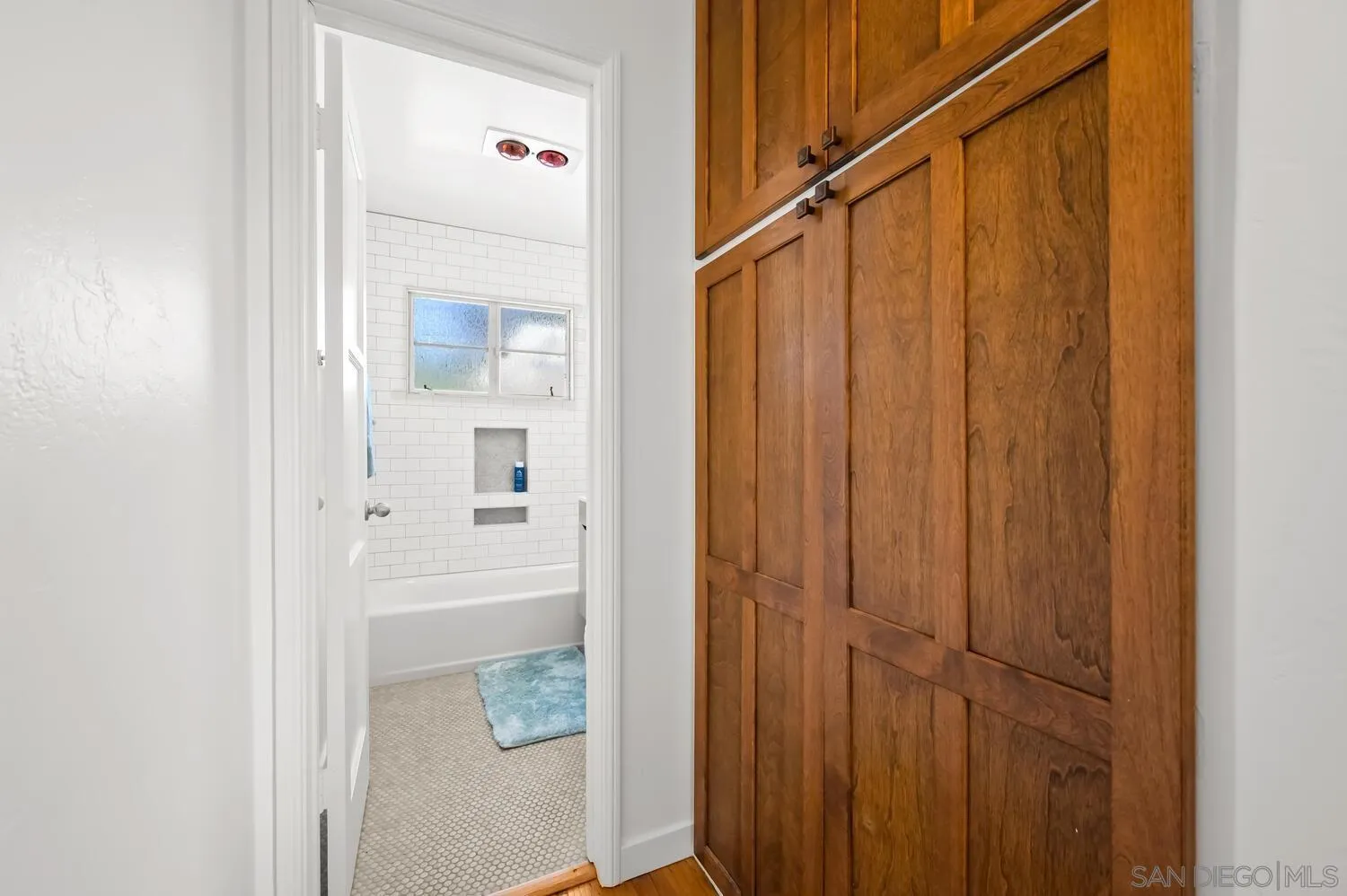 https://cdn.realtyfeed.com/cdn/127/260007131/fd4253446dd208a738887503648637d9.webp