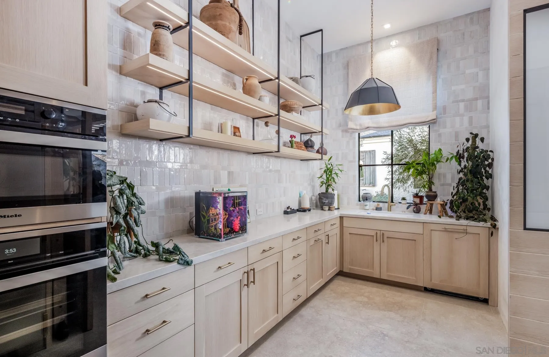 https://cdn.realtyfeed.com/cdn/127/260007132/24b64c81f506d4078635426599c48a90.webp
