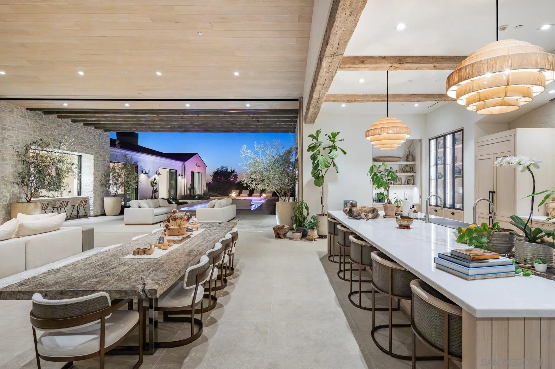 https://cdn.realtyfeed.com/cdn/127/260007132/5e0186a233a806fb9272c97e702e1f10.webp