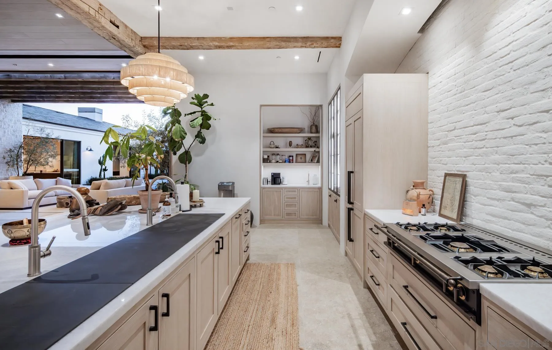 https://cdn.realtyfeed.com/cdn/127/260007132/5f51e07f2b1ce7dcacf421082c4e3ea6.webp