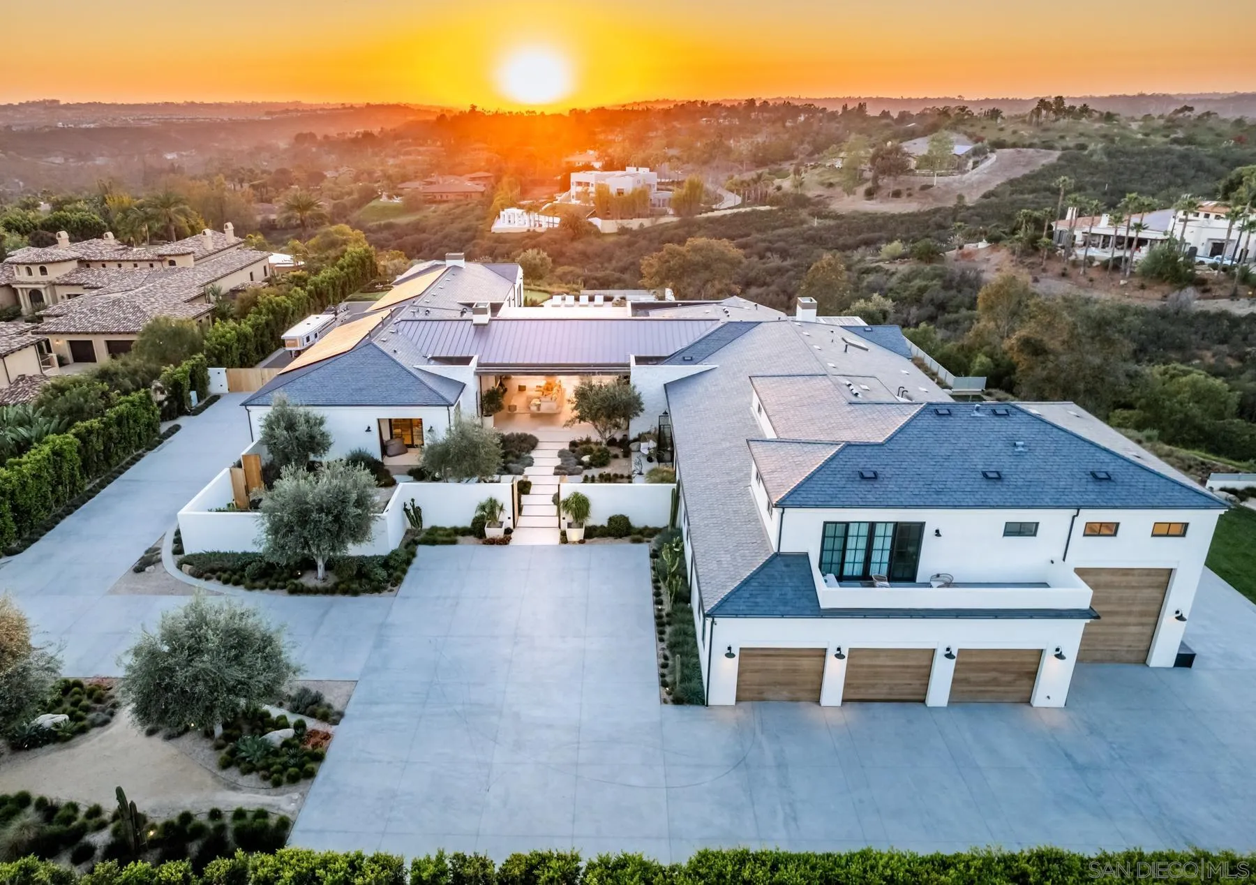 https://cdn.realtyfeed.com/cdn/127/260007132/78f458bbe0f5e6bbdd451230f145c80b.webp
