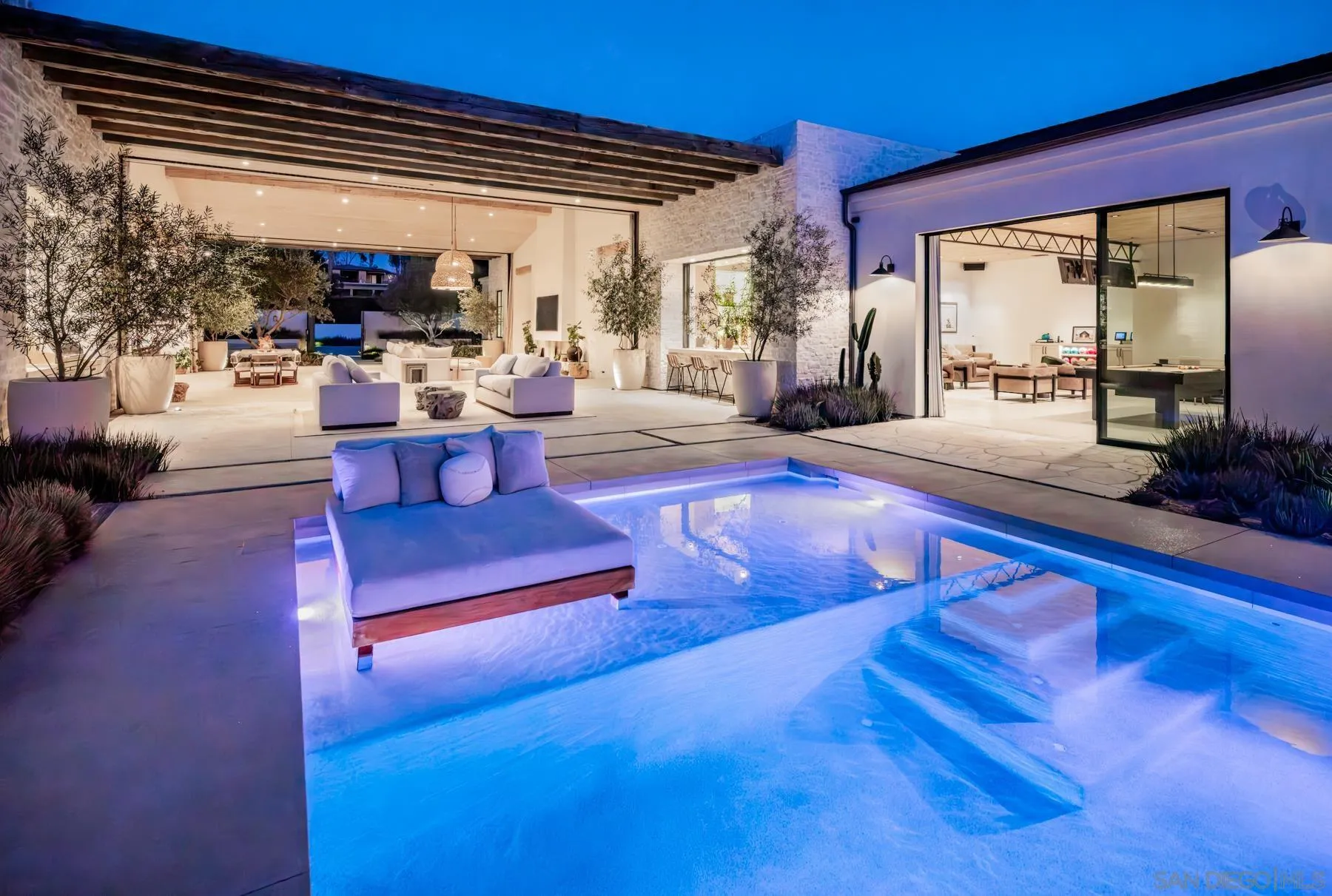 https://cdn.realtyfeed.com/cdn/127/260007132/c851a3657fe8b6fe60719eea41cc7acb.webp