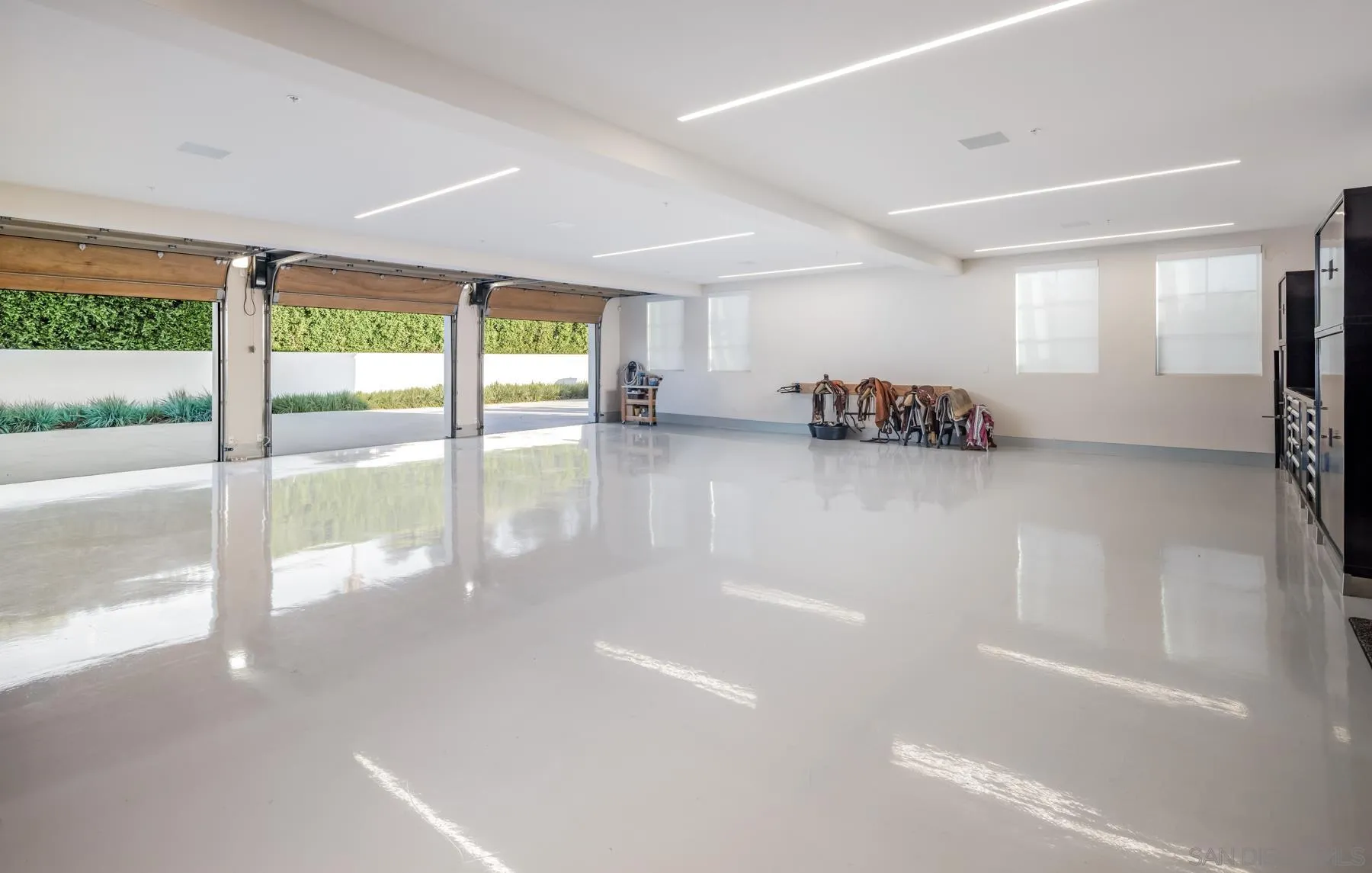 https://cdn.realtyfeed.com/cdn/127/260007132/ea52be362a2251d3967bec765bd41206.webp