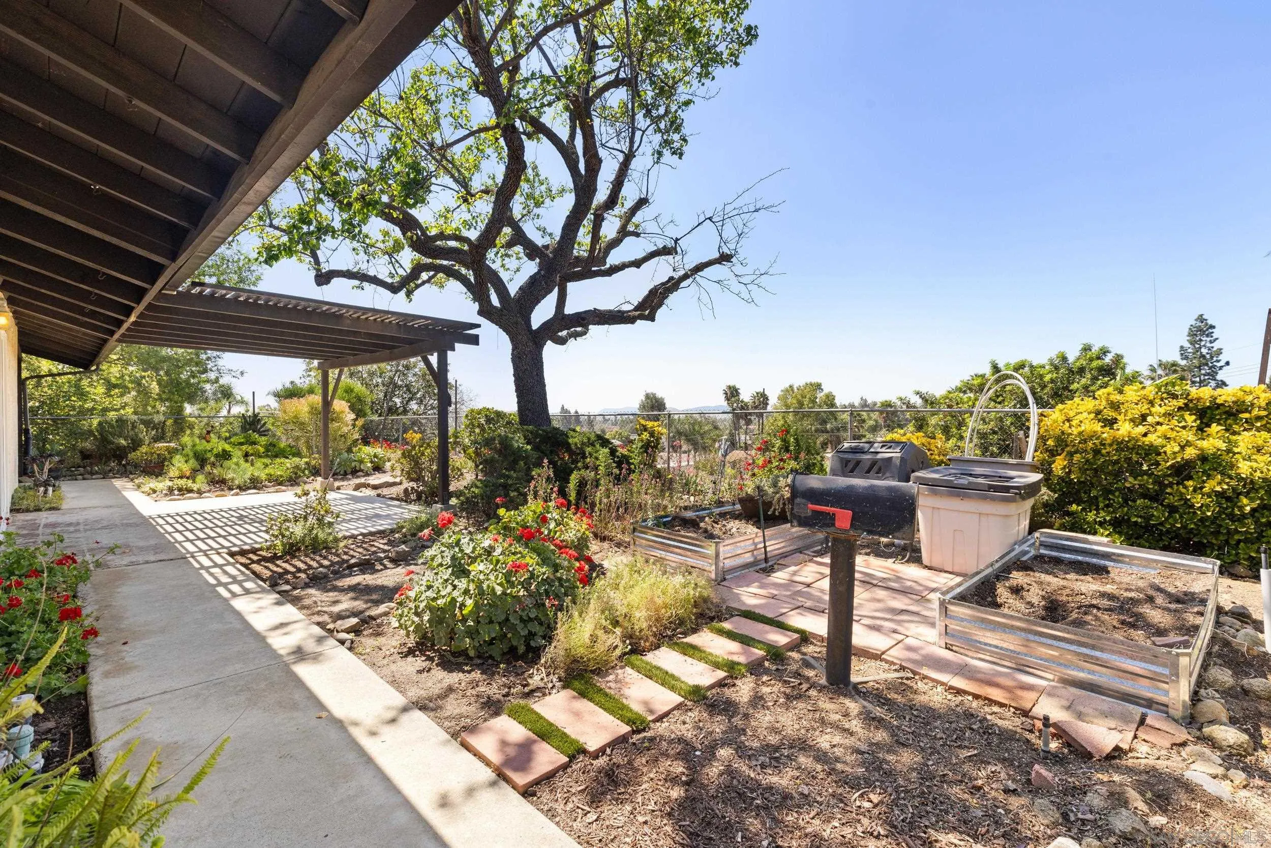 https://cdn.realtyfeed.com/cdn/127/260007133/48290a861043397edf0e464abfdce427.webp