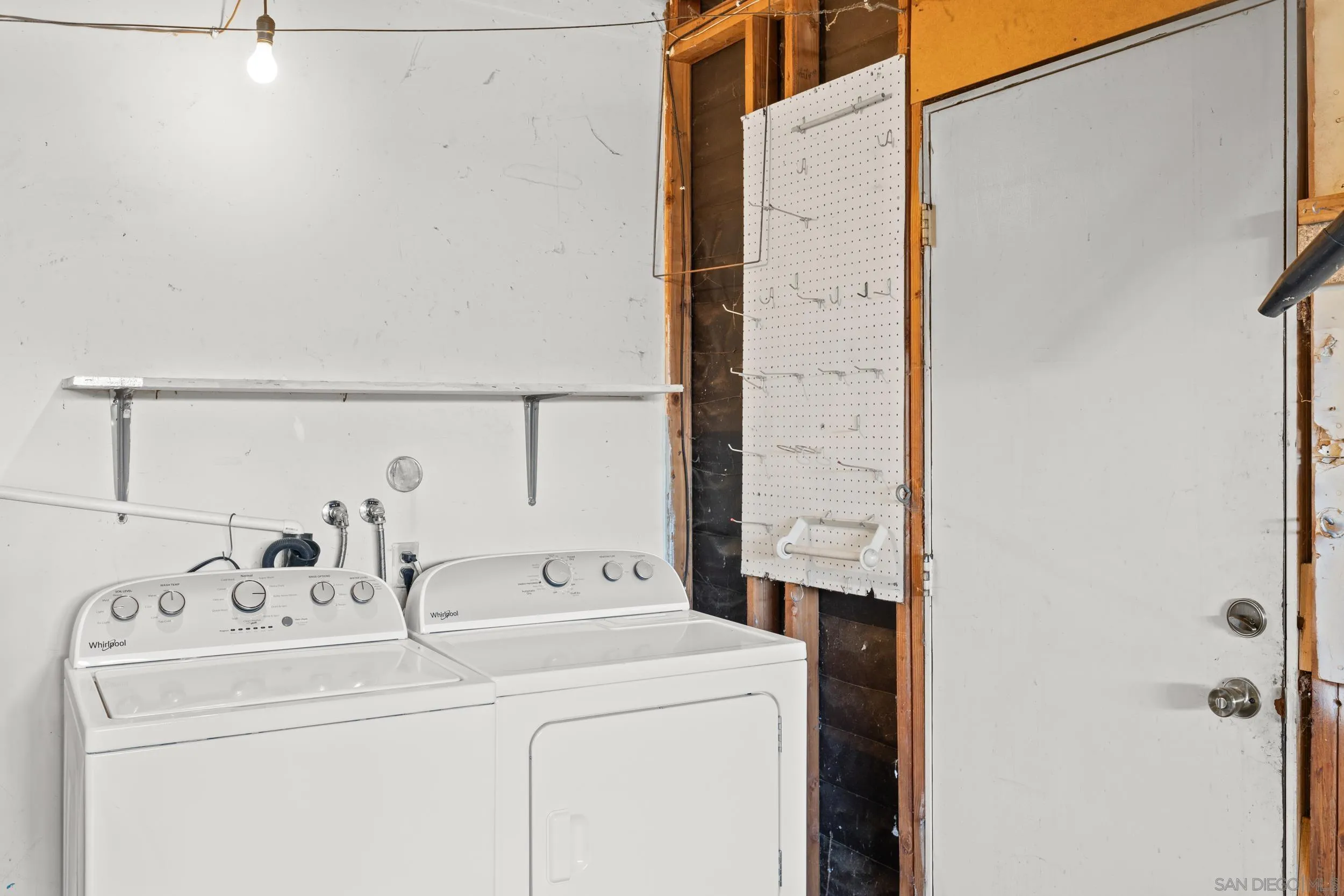 https://cdn.realtyfeed.com/cdn/127/260007133/7d94d235af5737dfa99281a2313c8acc.webp