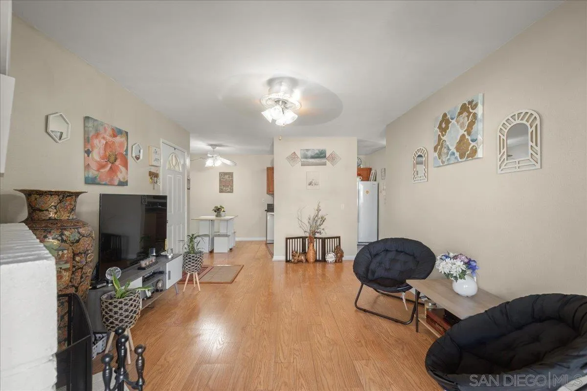 https://cdn.realtyfeed.com/cdn/127/260007141/33cb4c6efde96b9ef4f6401b70715046.webp