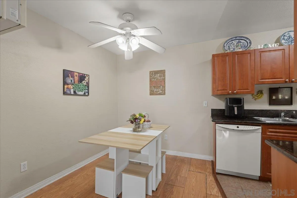https://cdn.realtyfeed.com/cdn/127/260007141/352ab016574c1f5200a9ce658e7e582d.webp