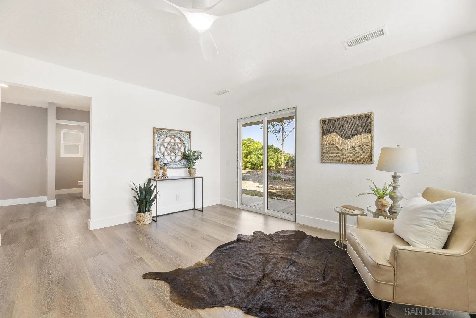 https://cdn.realtyfeed.com/cdn/127/260007146/1c37cc916b4604f0dc98621b4769280f.webp