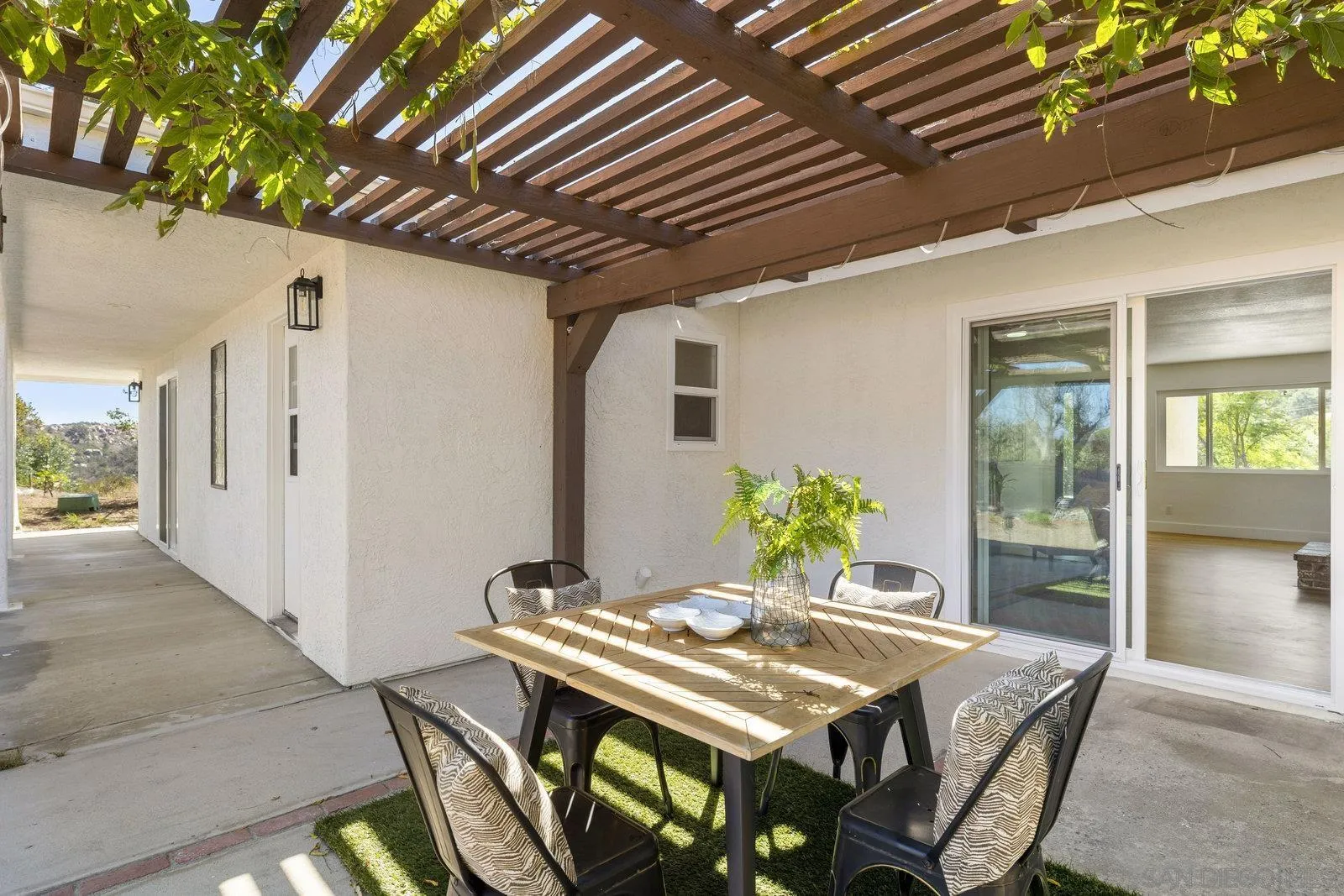 https://cdn.realtyfeed.com/cdn/127/260007146/8832dfa2f9cf603086780ba34092062f.webp