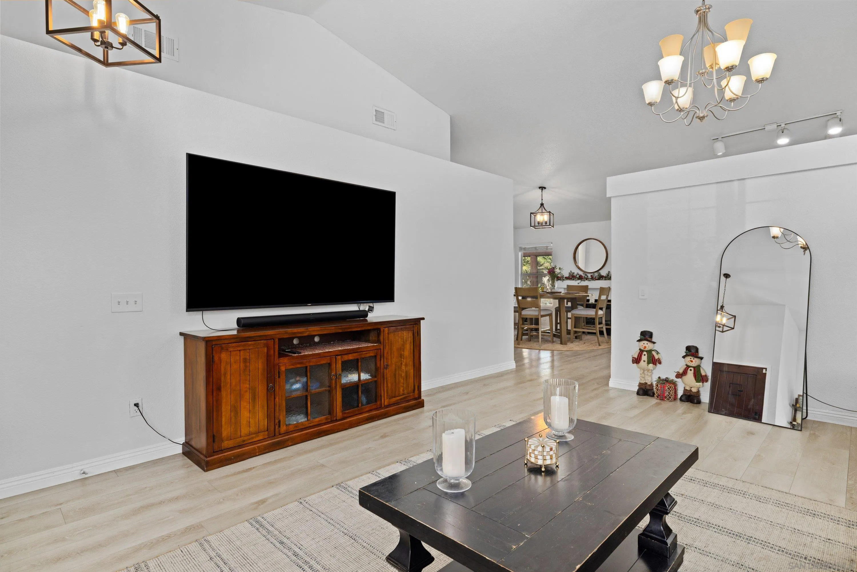 https://cdn.realtyfeed.com/cdn/127/260007147/9ba739fff836fc18f62d2b2d1b4caab0.webp