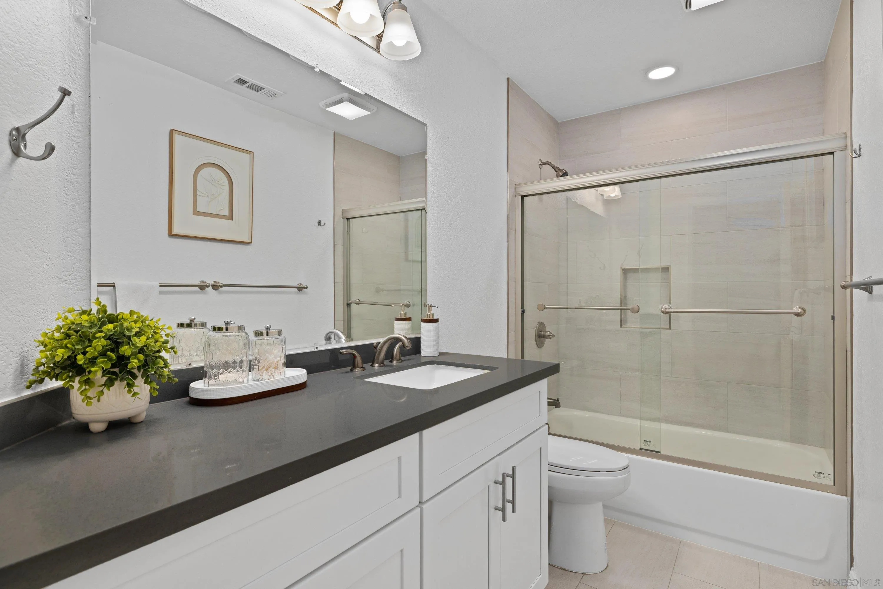 https://cdn.realtyfeed.com/cdn/127/260007147/aedc77eb455792da7167dcb1b3a36c51.webp
