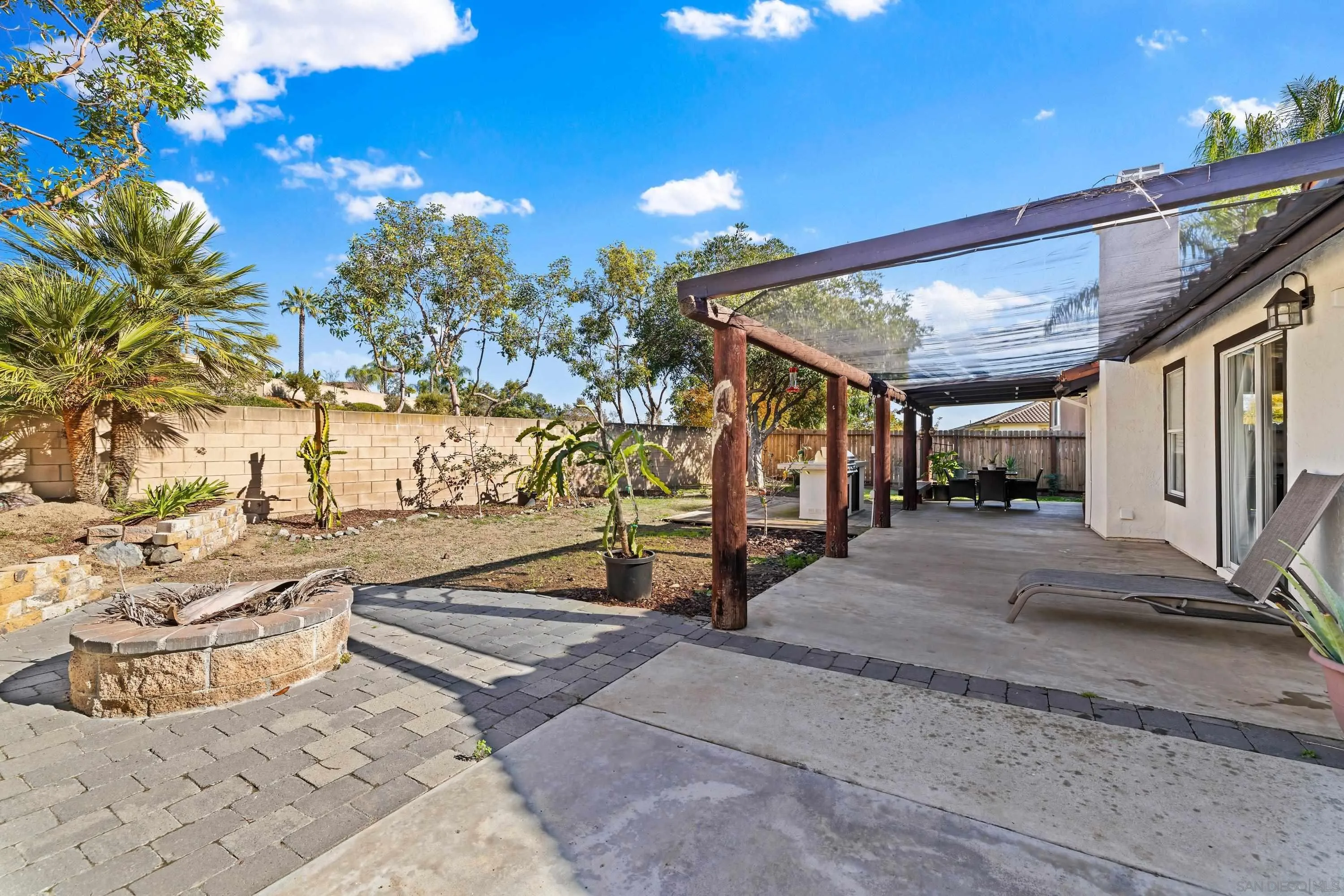 https://cdn.realtyfeed.com/cdn/127/260007147/d85c9c76307d593520ad5b5a6b58fb39.webp