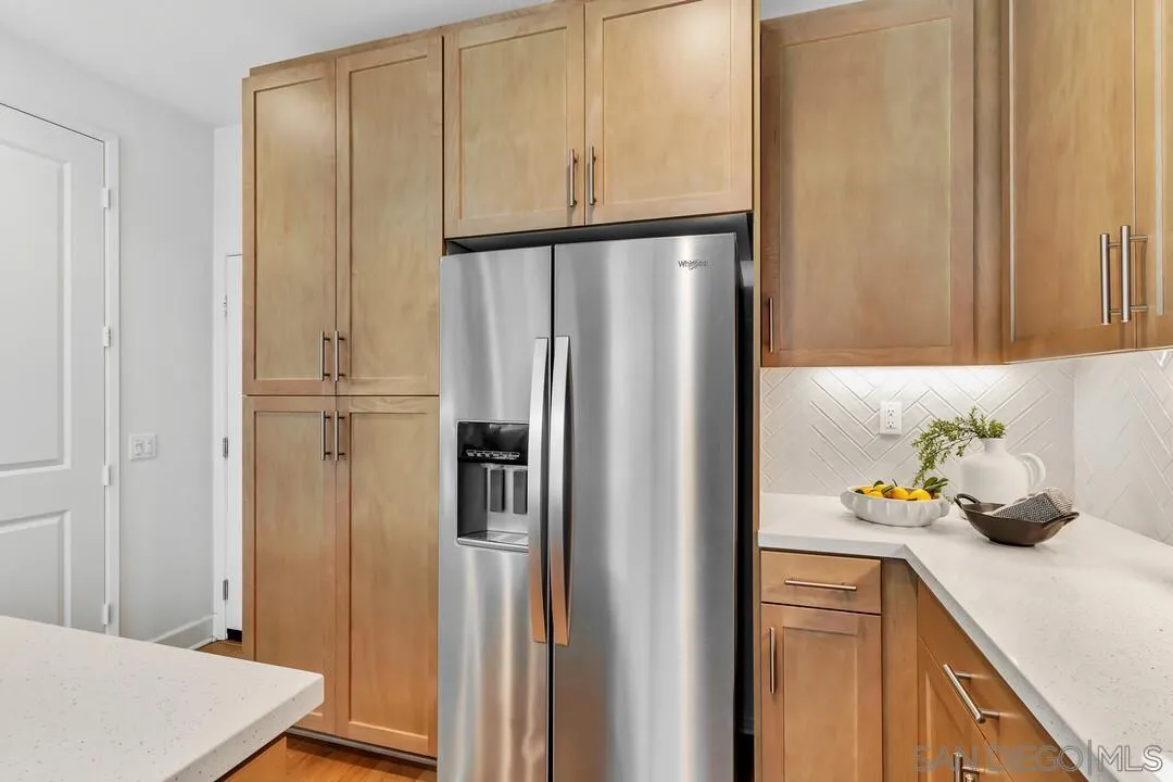 https://cdn.realtyfeed.com/cdn/127/260007148/0b1e417586538baa90109eed3dd4675a.webp