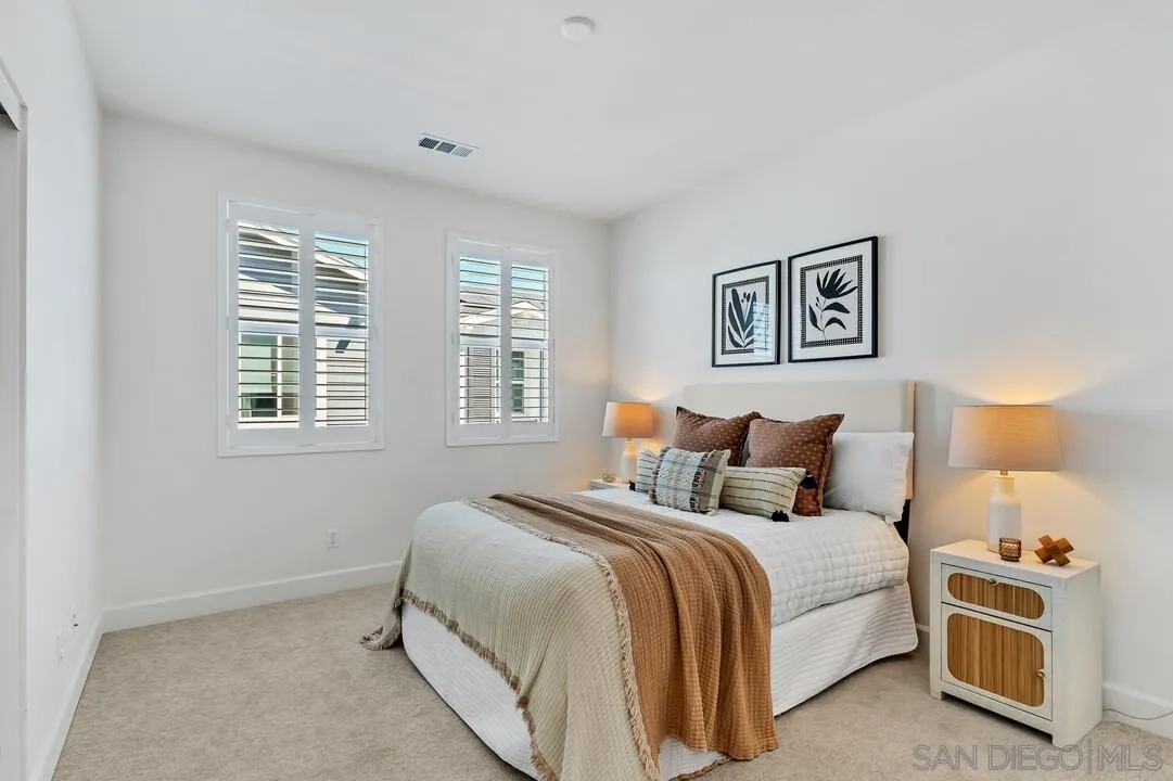 https://cdn.realtyfeed.com/cdn/127/260007148/12d27f9128fd306a121c92c84a15db4b.webp