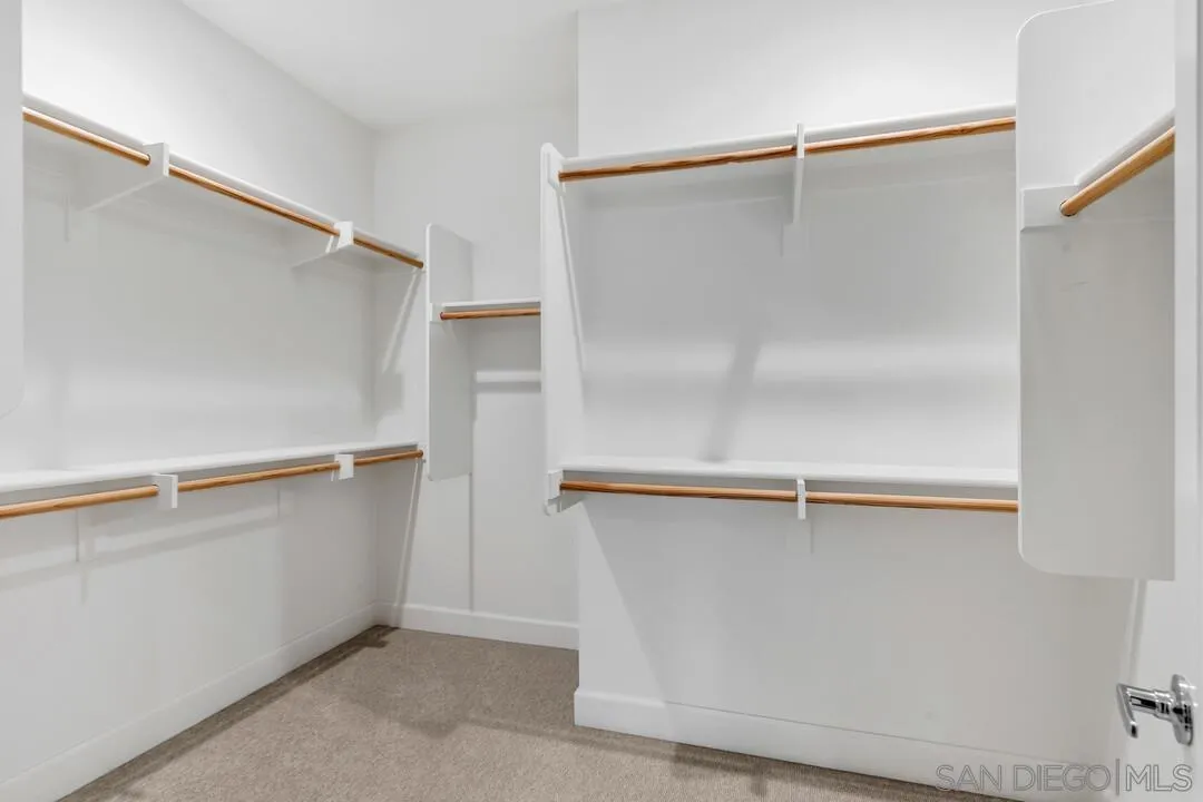 https://cdn.realtyfeed.com/cdn/127/260007148/d674afe9b8c6dda1f54eea6866957e06.webp