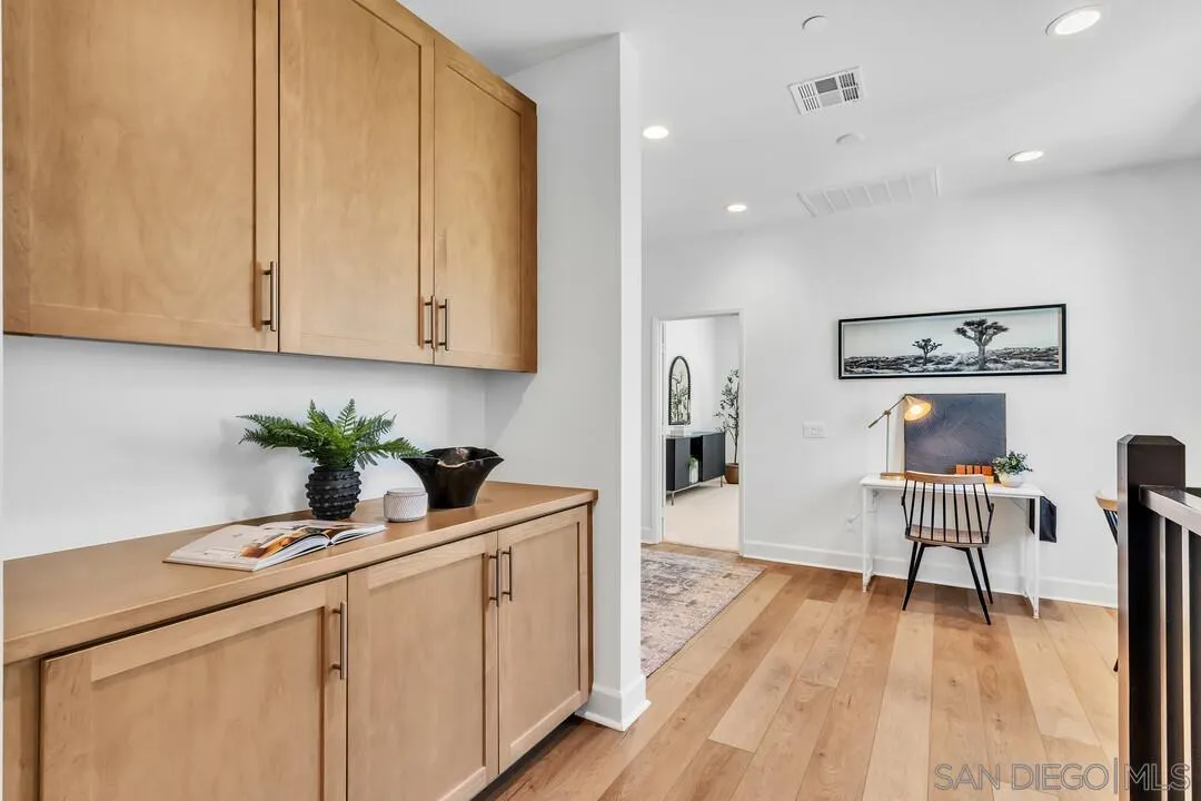 https://cdn.realtyfeed.com/cdn/127/260007148/e35c31bd4982486f19f69d6b5081fda5.webp