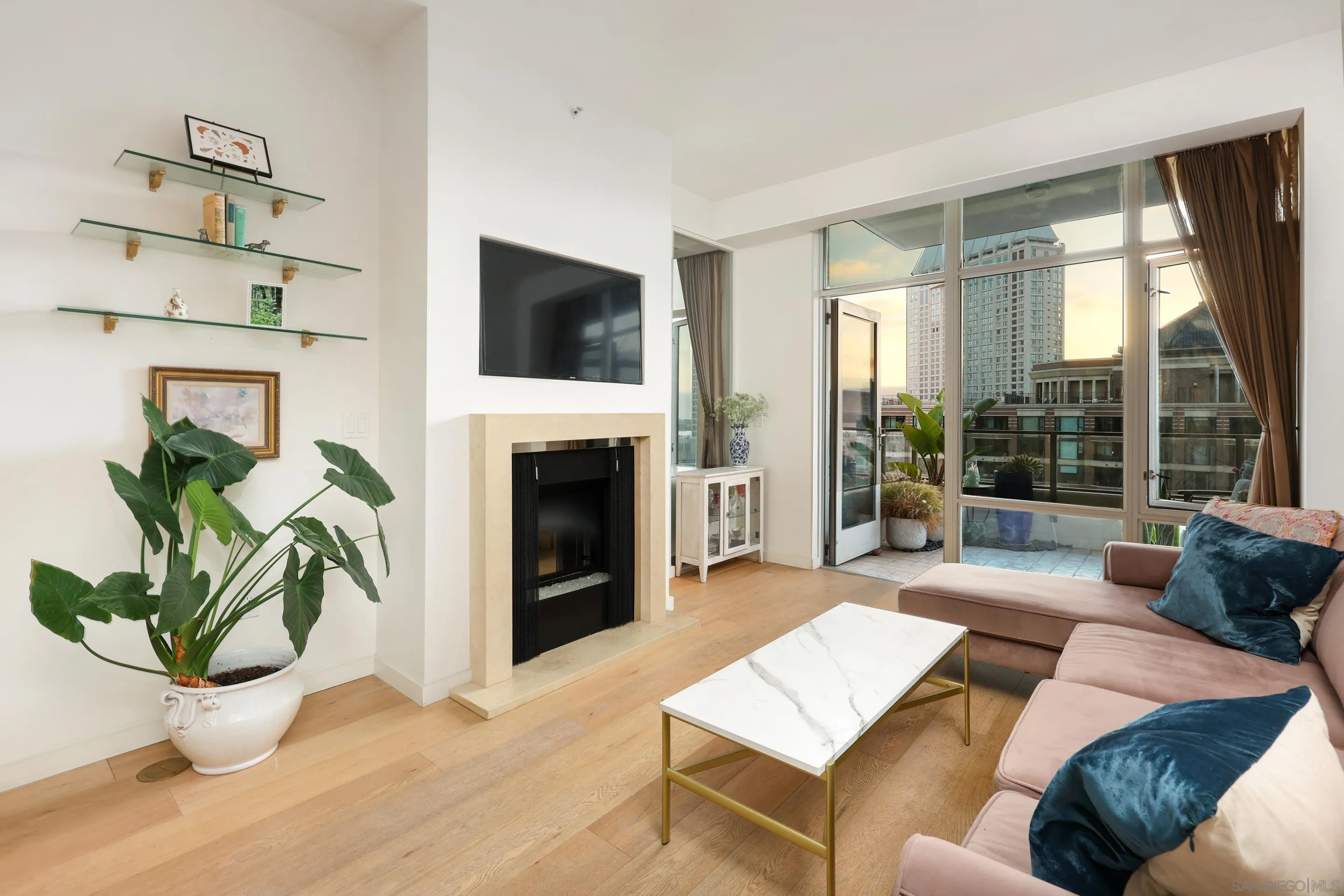 https://cdn.realtyfeed.com/cdn/127/260007153/17c4a1bfc75ec87d6ac78b165a159862.webp
