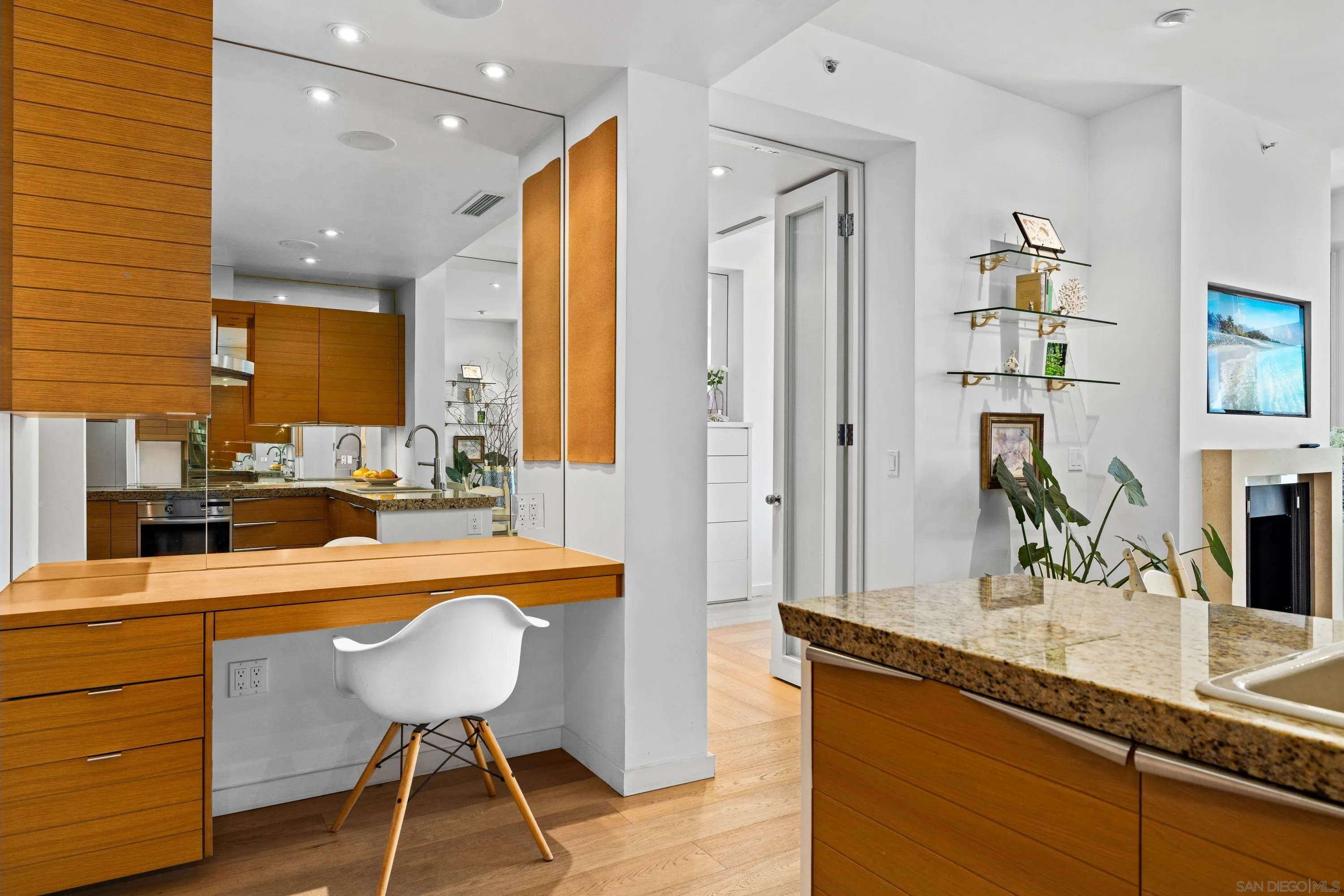 https://cdn.realtyfeed.com/cdn/127/260007153/2c53ffe7a66bac64130d42c97f7e6e73.webp