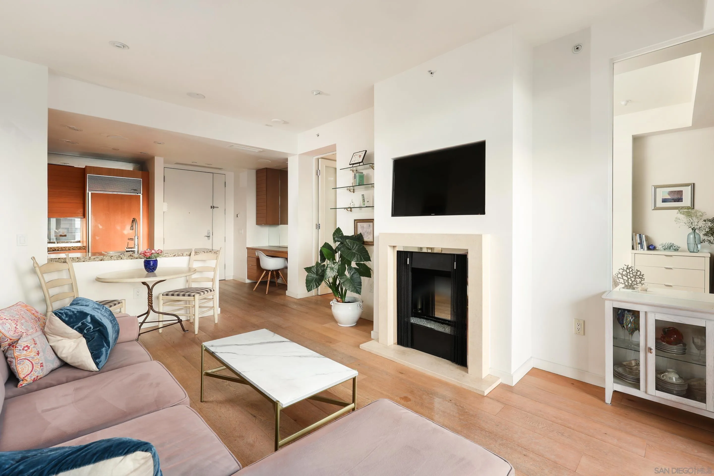 https://cdn.realtyfeed.com/cdn/127/260007153/3526147ca54e329b66fe5a2f3217aa15.webp