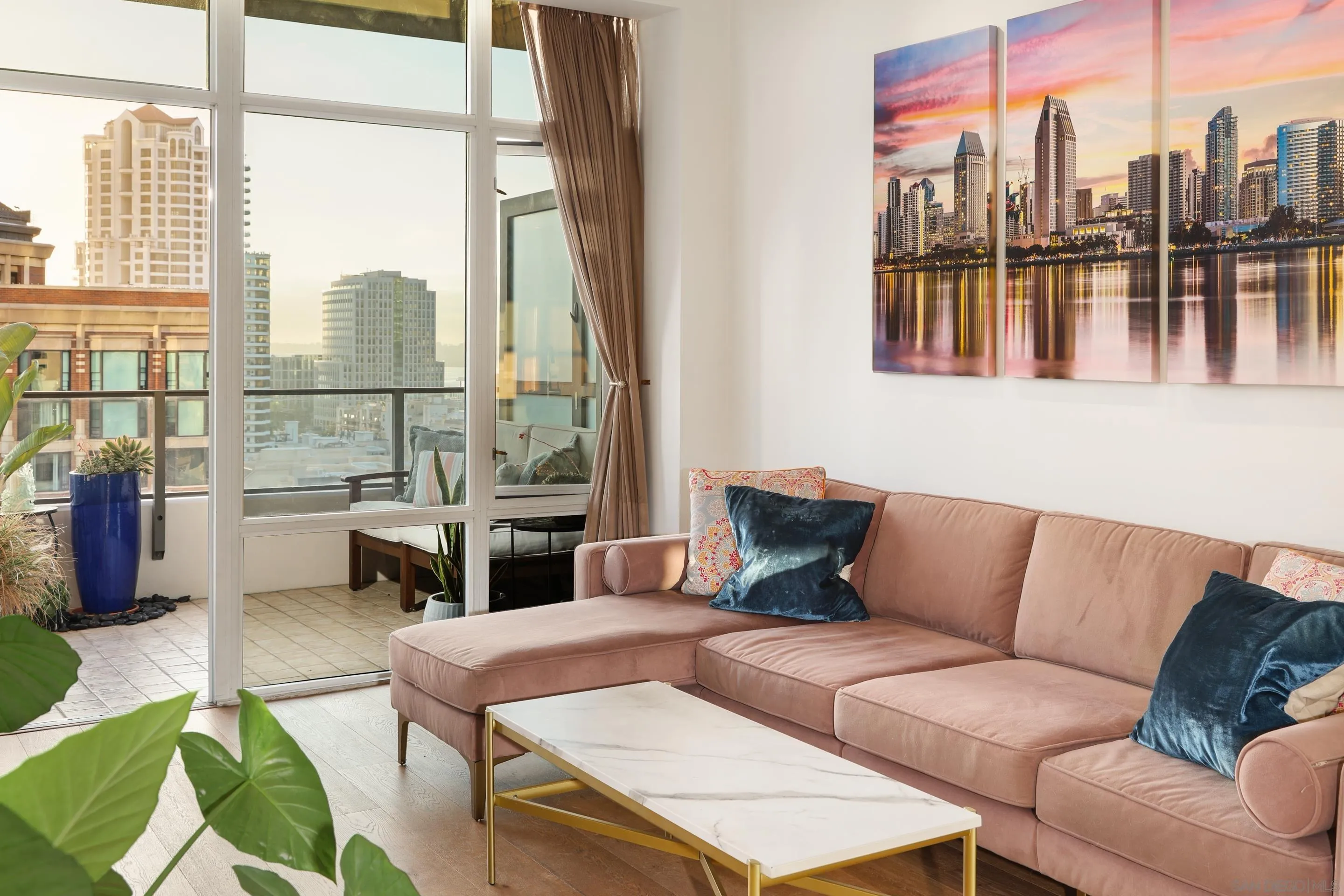 https://cdn.realtyfeed.com/cdn/127/260007153/95653197c69ea04b0c83b194d54312d1.webp