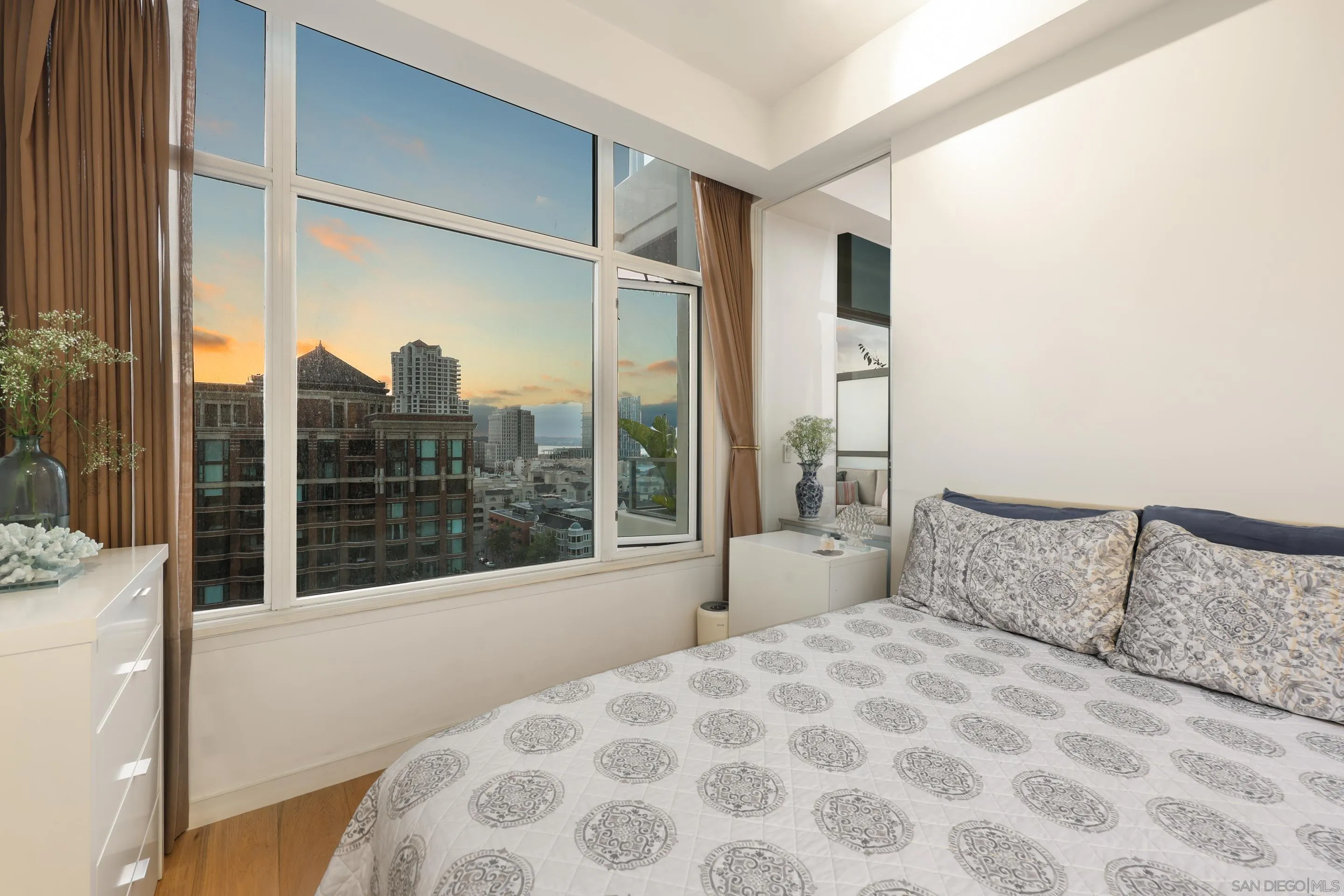 https://cdn.realtyfeed.com/cdn/127/260007153/9f60920db7afc6bd8365111ac8d8d115.webp