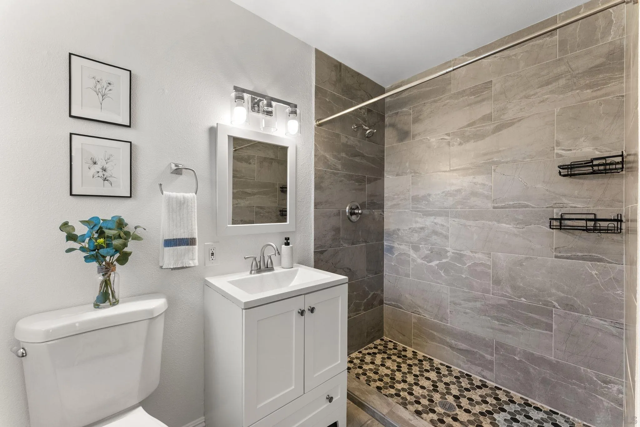 https://cdn.realtyfeed.com/cdn/127/260007157/13366fe28a1d50c87440aeeff960e475.webp