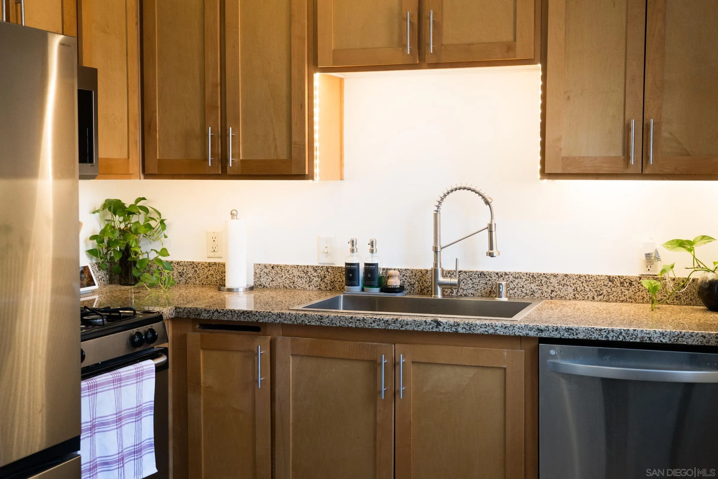 Photo #11: 260007161 Listing: Photo #11