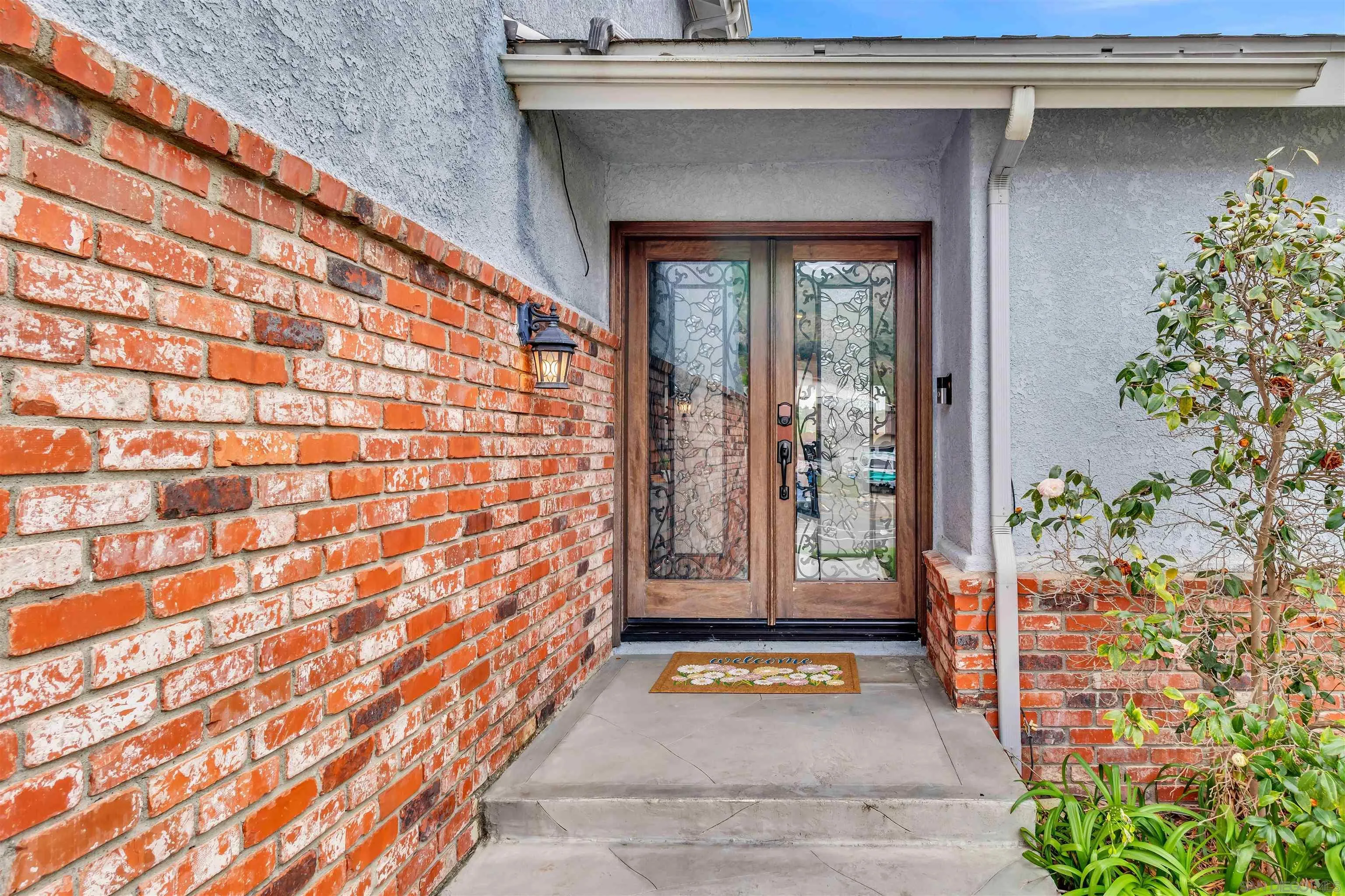 https://cdn.realtyfeed.com/cdn/127/260007163/887ca50a8aeddbbe8509bd523381a6b2.webp