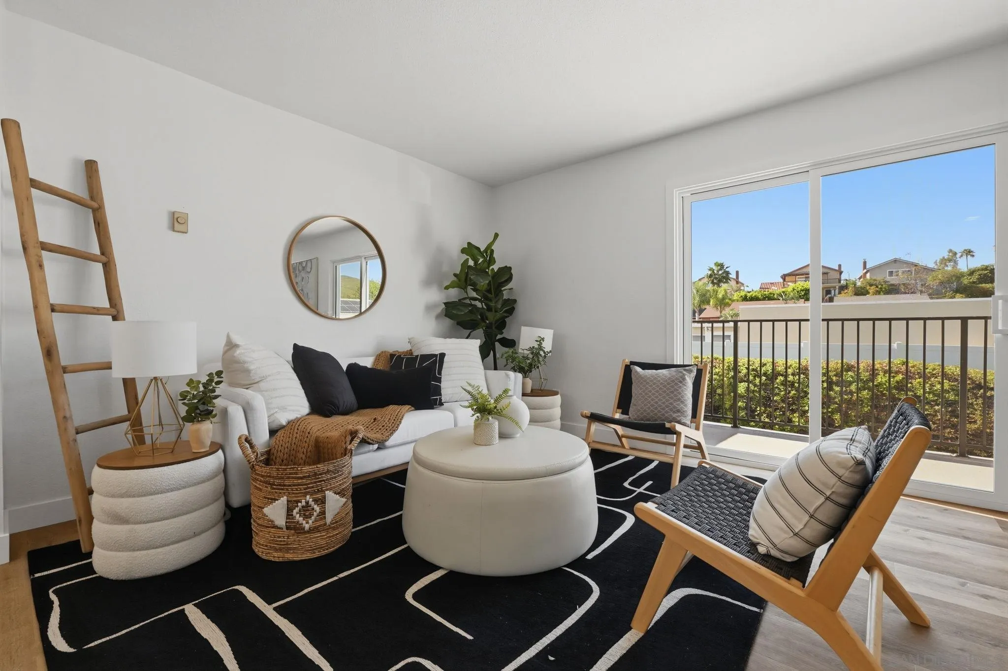 https://cdn.realtyfeed.com/cdn/127/260007167/2be926cc8e33c70fb61117e1a92a82d0.webp