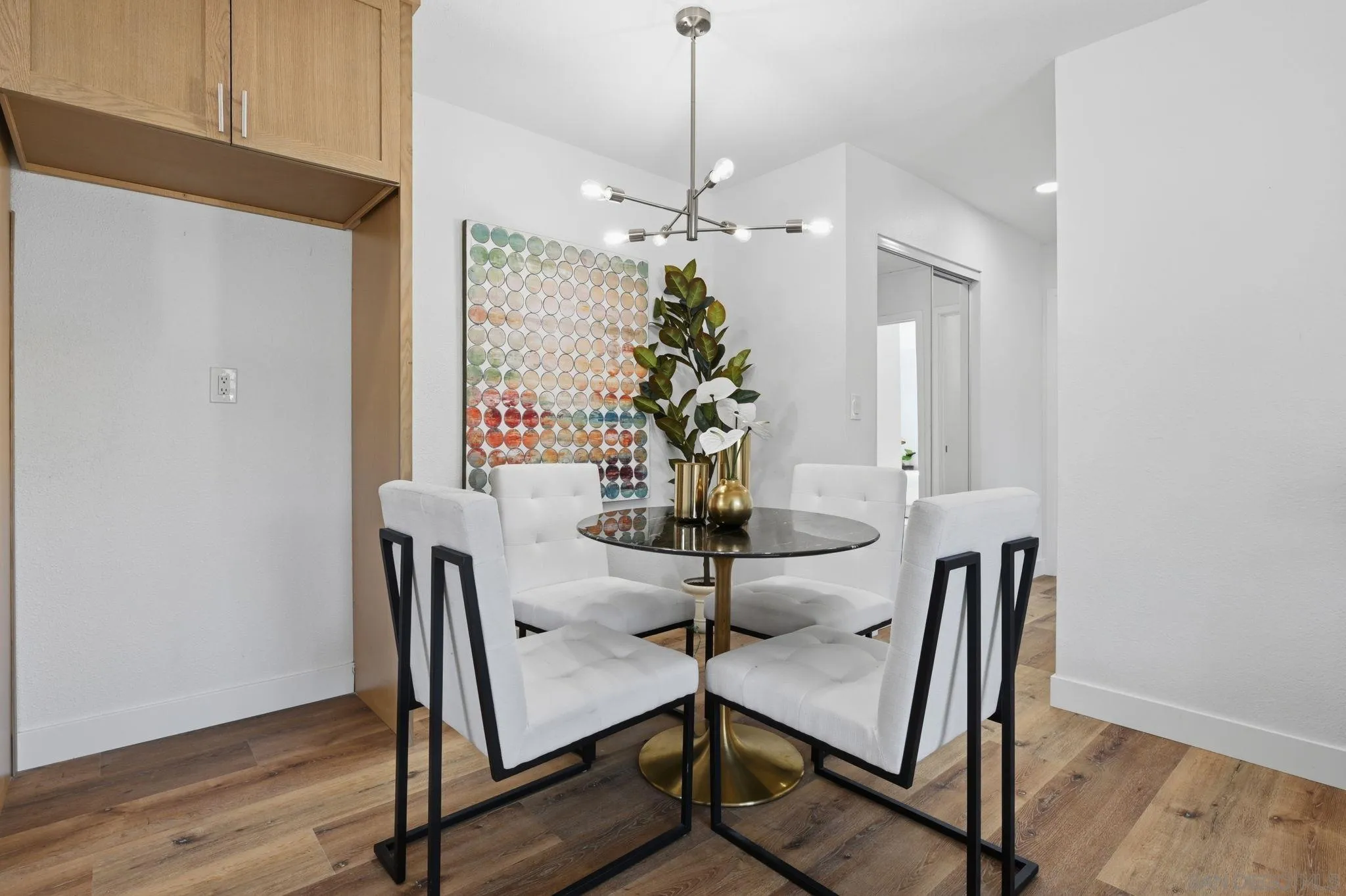 https://cdn.realtyfeed.com/cdn/127/260007167/377f961c47594235c3eb680aac180282.webp