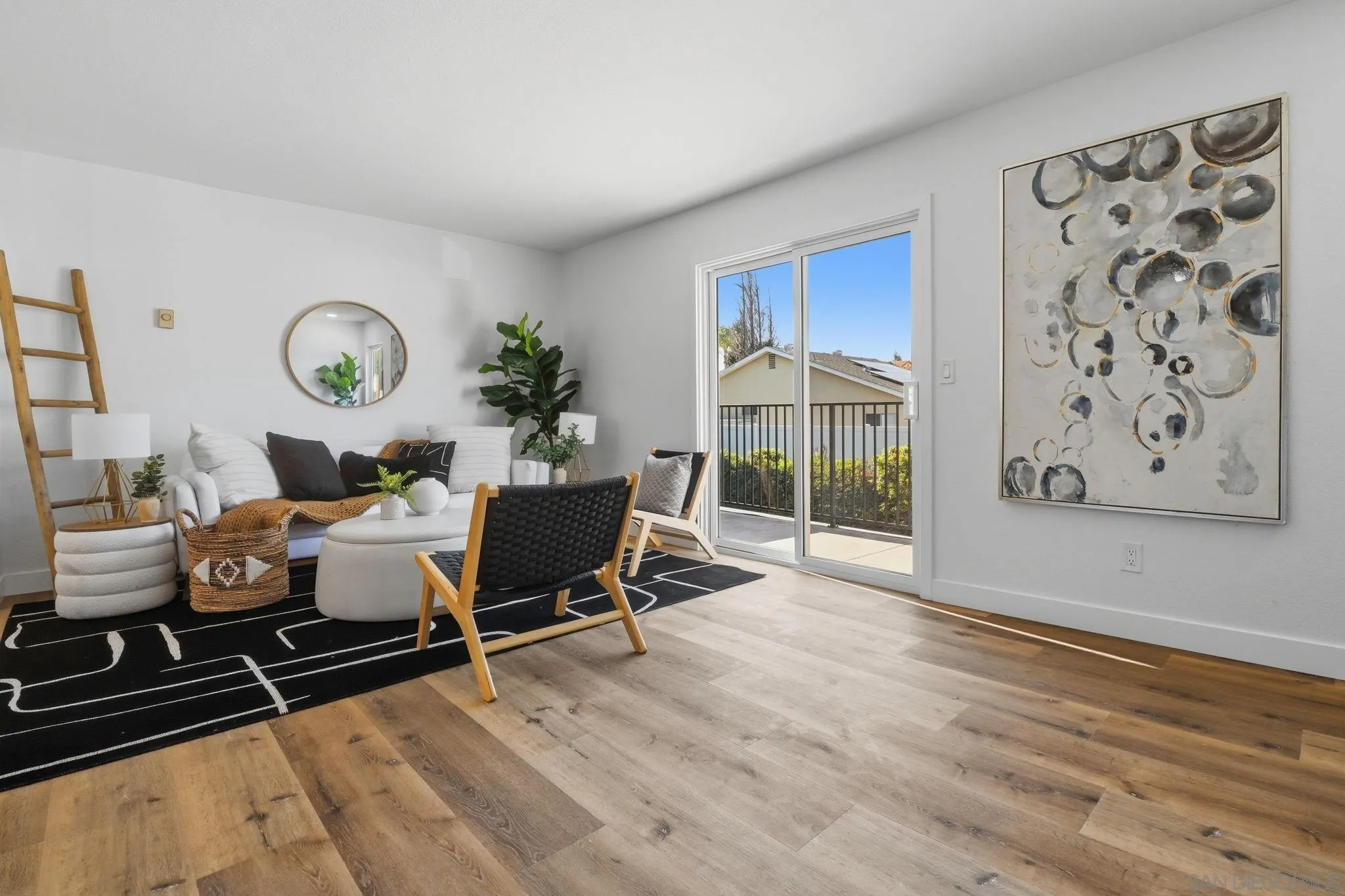 https://cdn.realtyfeed.com/cdn/127/260007167/b92a9189935b3543cf8855b6f4e86146.webp