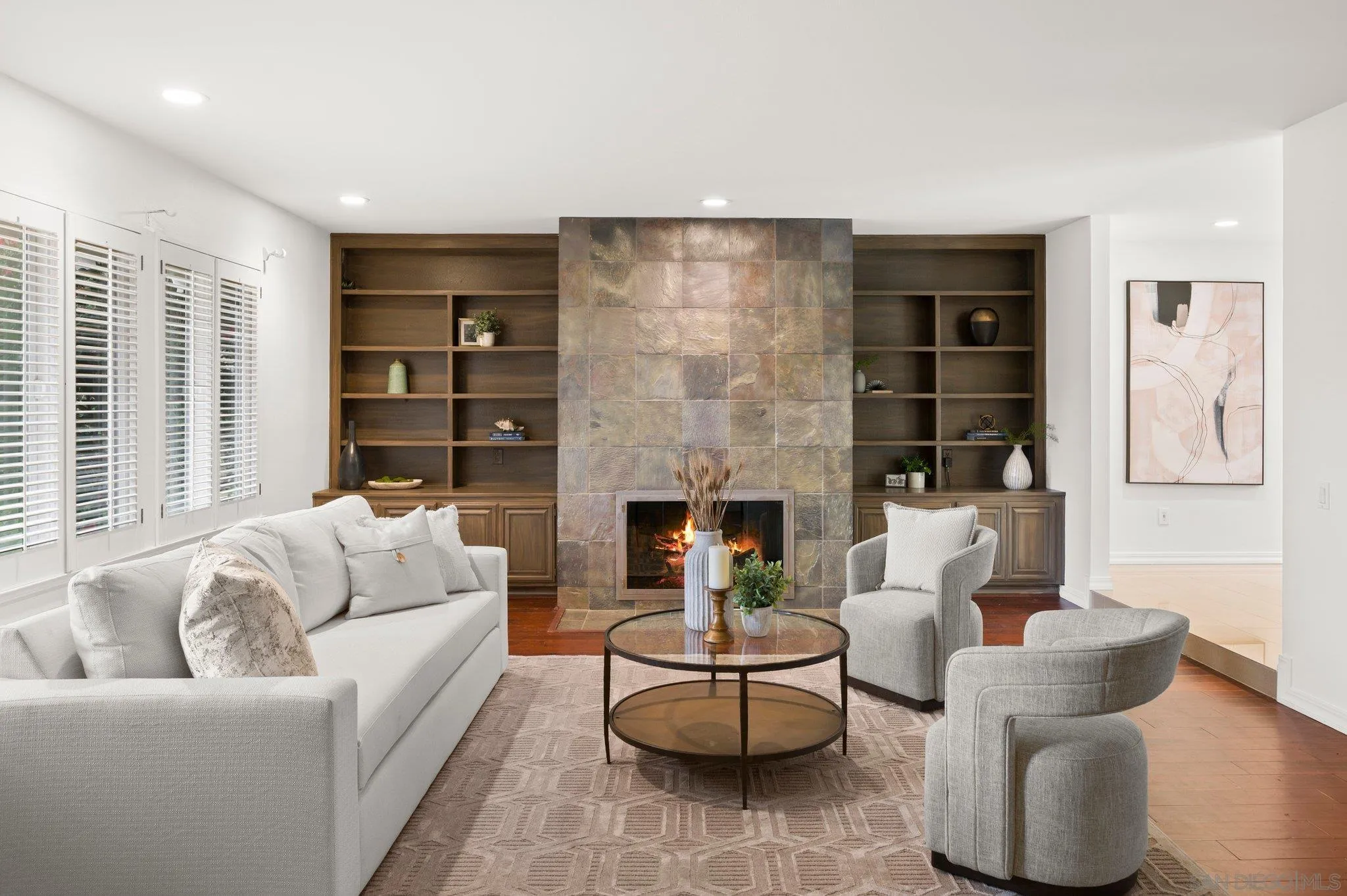 https://cdn.realtyfeed.com/cdn/127/260007168/21d5ab63f66dac43549c064080d02e1f.webp